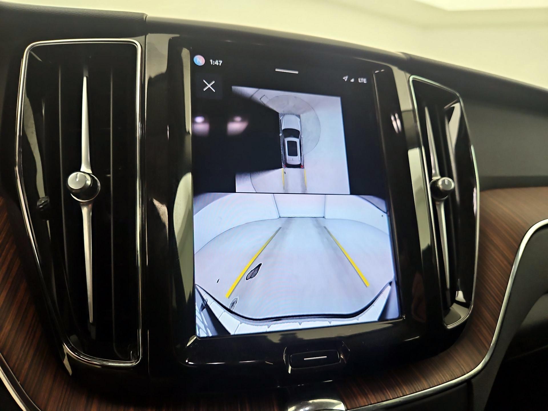 Thumbnail: 2024 Volvo XC60 - 13