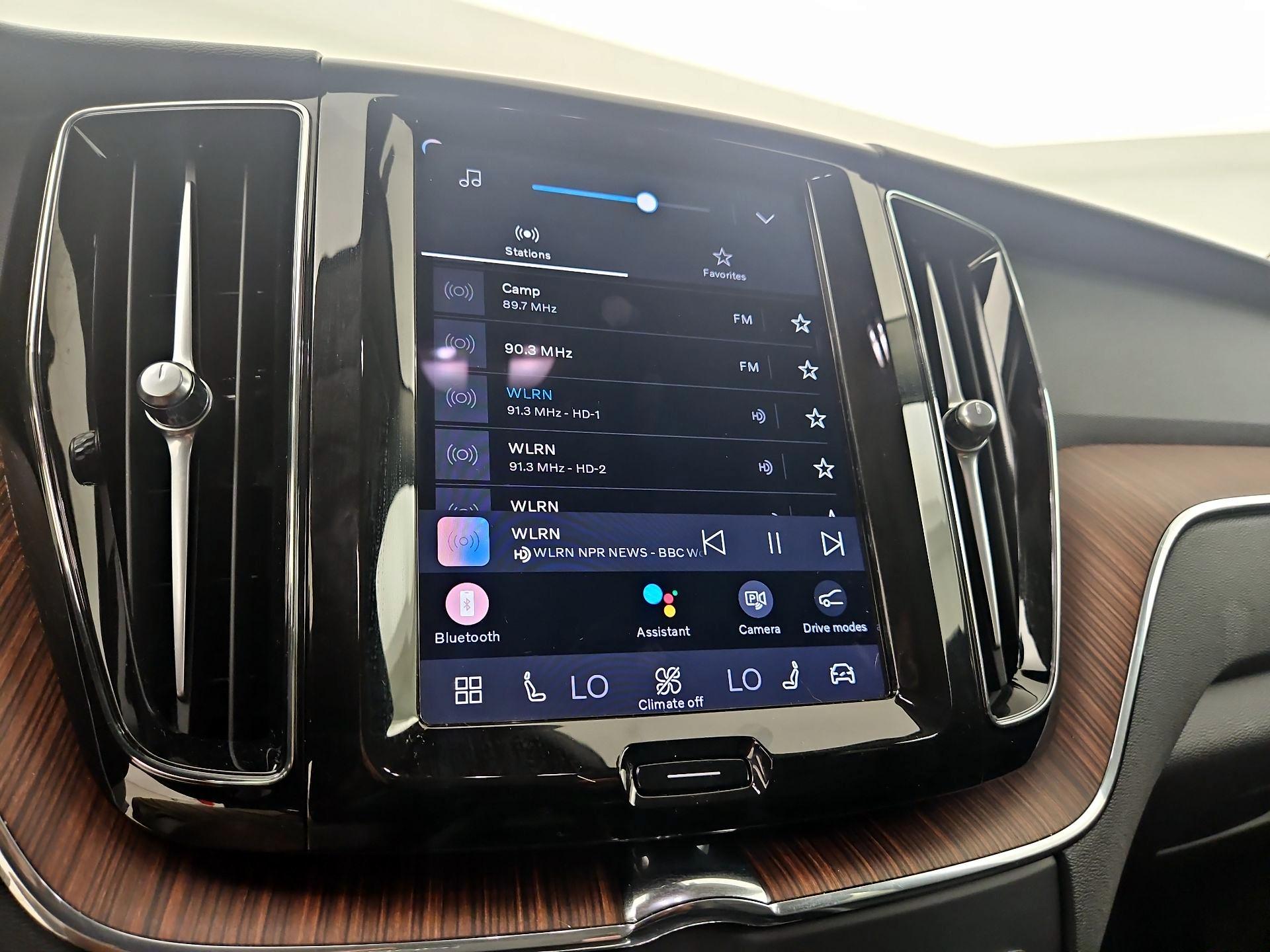 Thumbnail: 2024 Volvo XC60 - 14