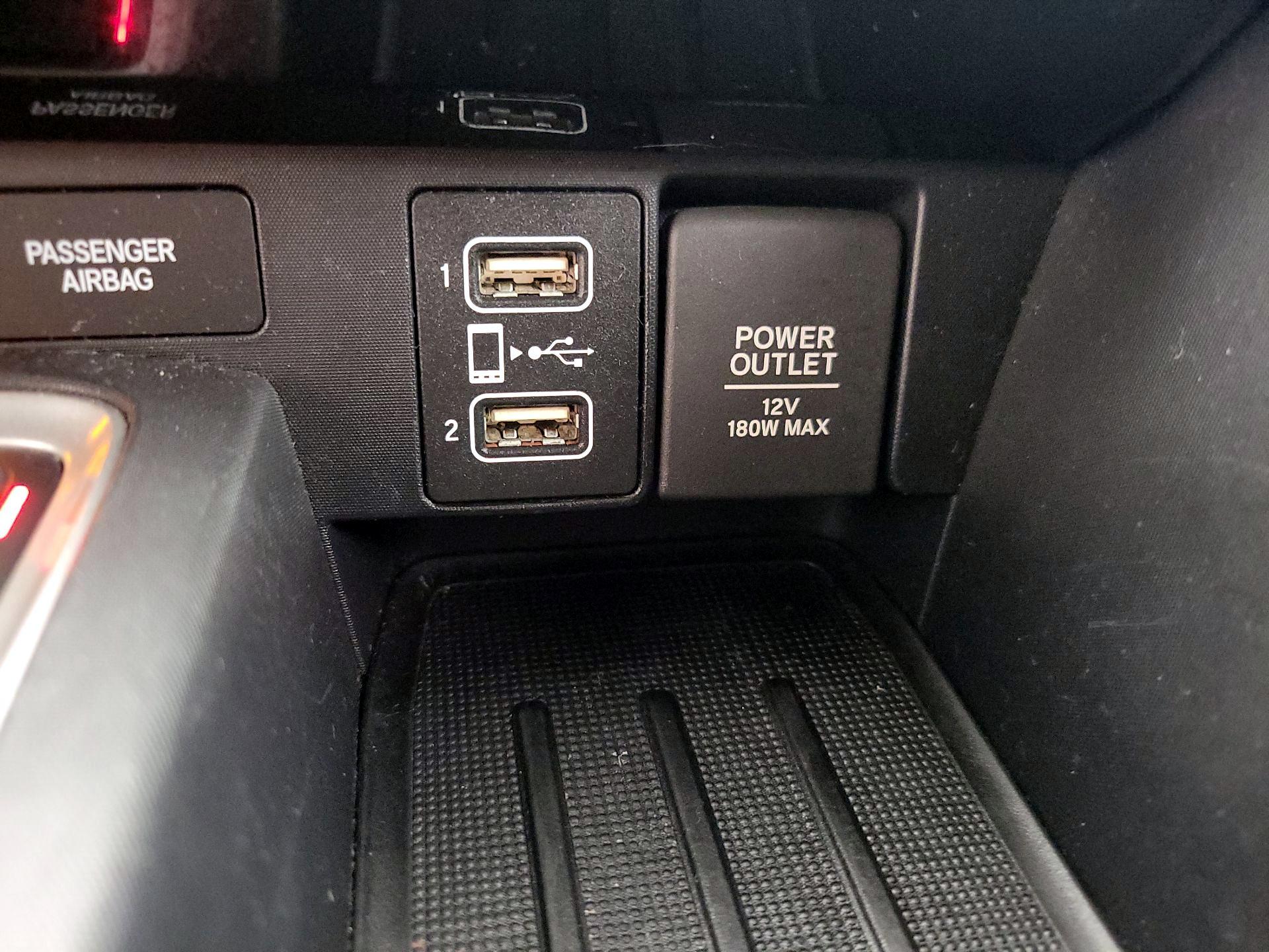 Thumbnail: 2020 Honda Insight - 18