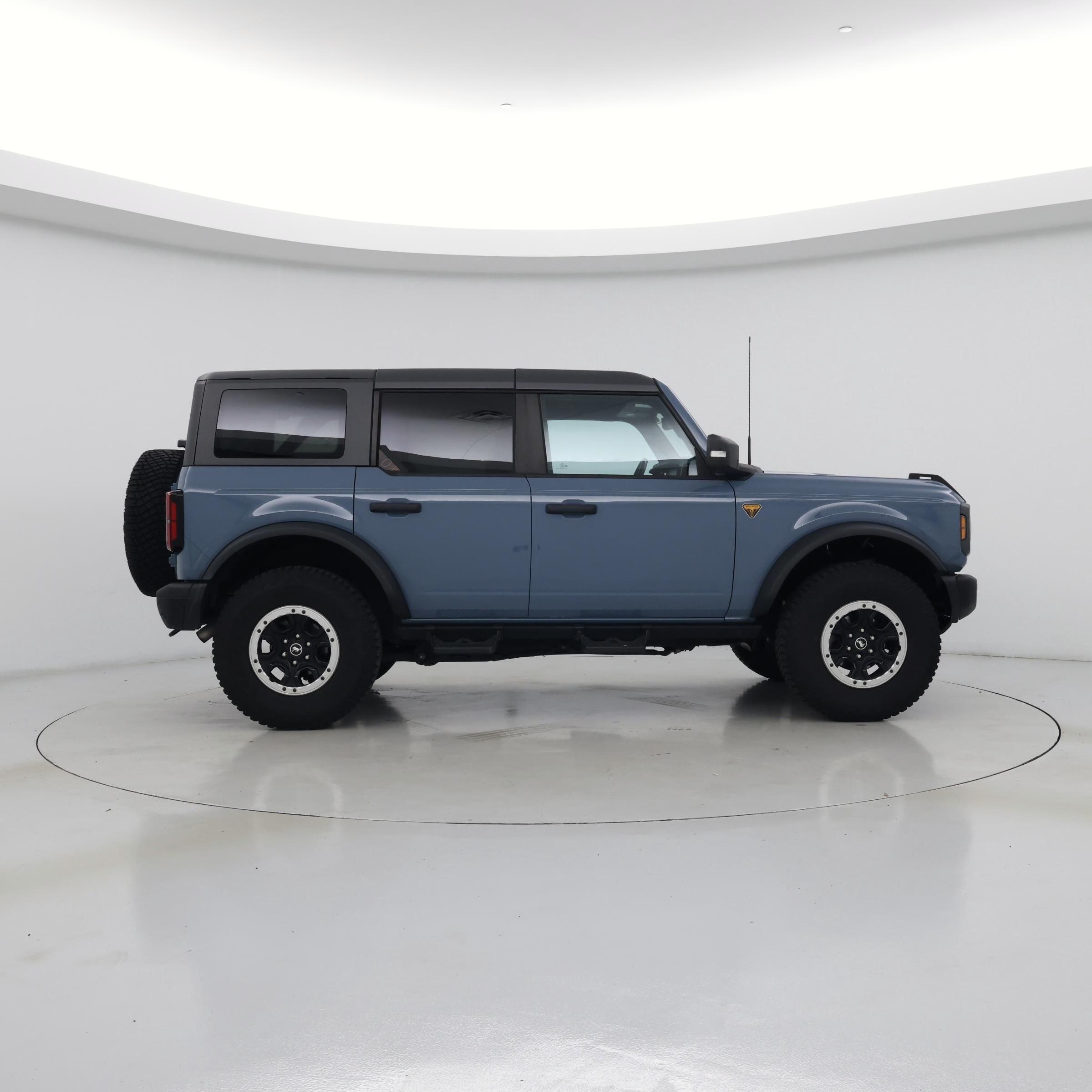 Thumbnail: 2023 Ford Bronco - 7