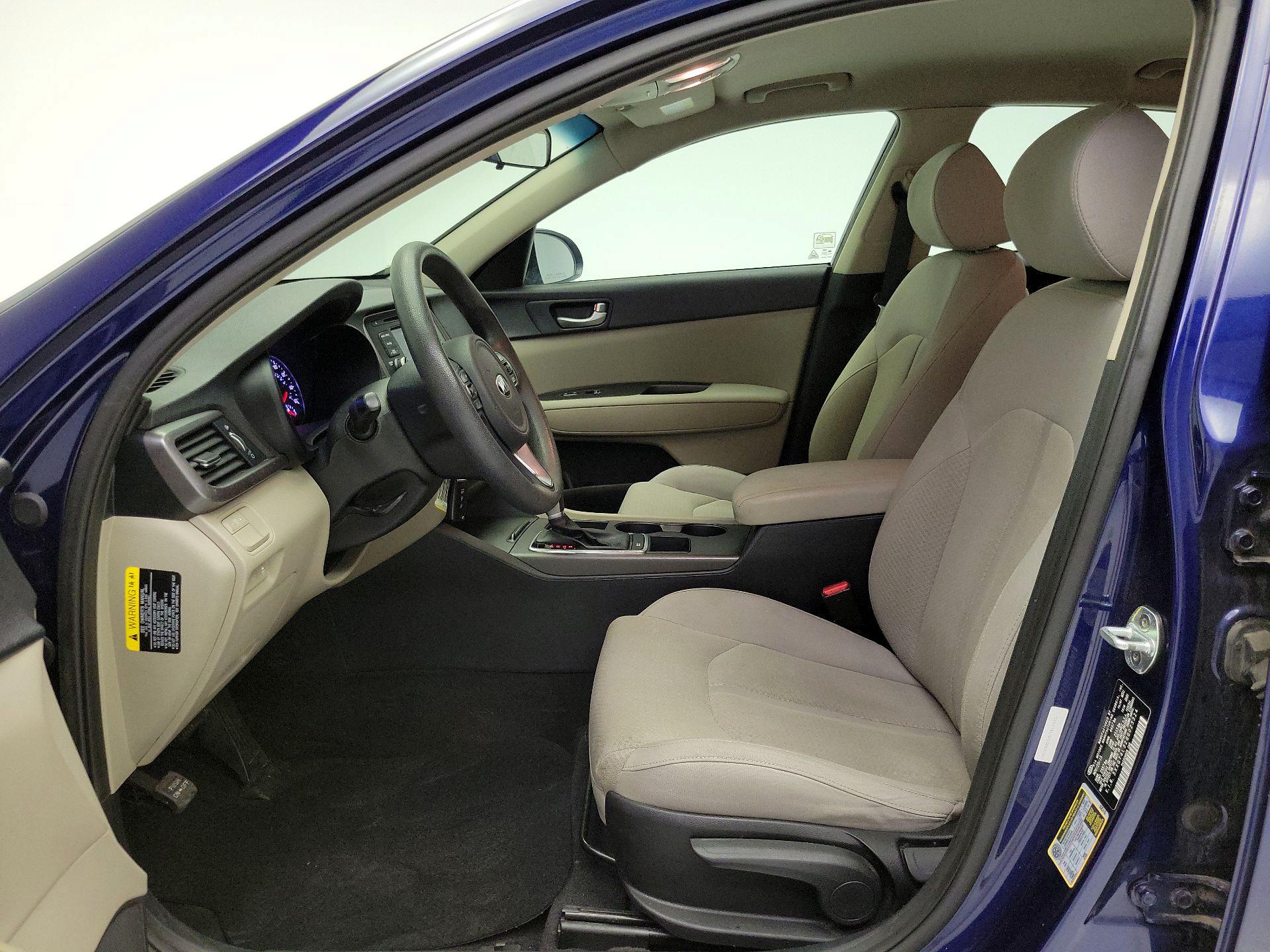 Thumbnail: 2016 Kia Optima - 11