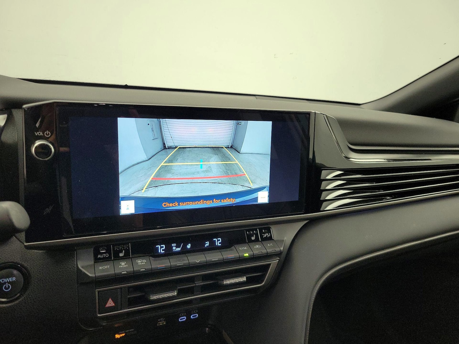 2025 Toyota Camry XSE - Photo 15