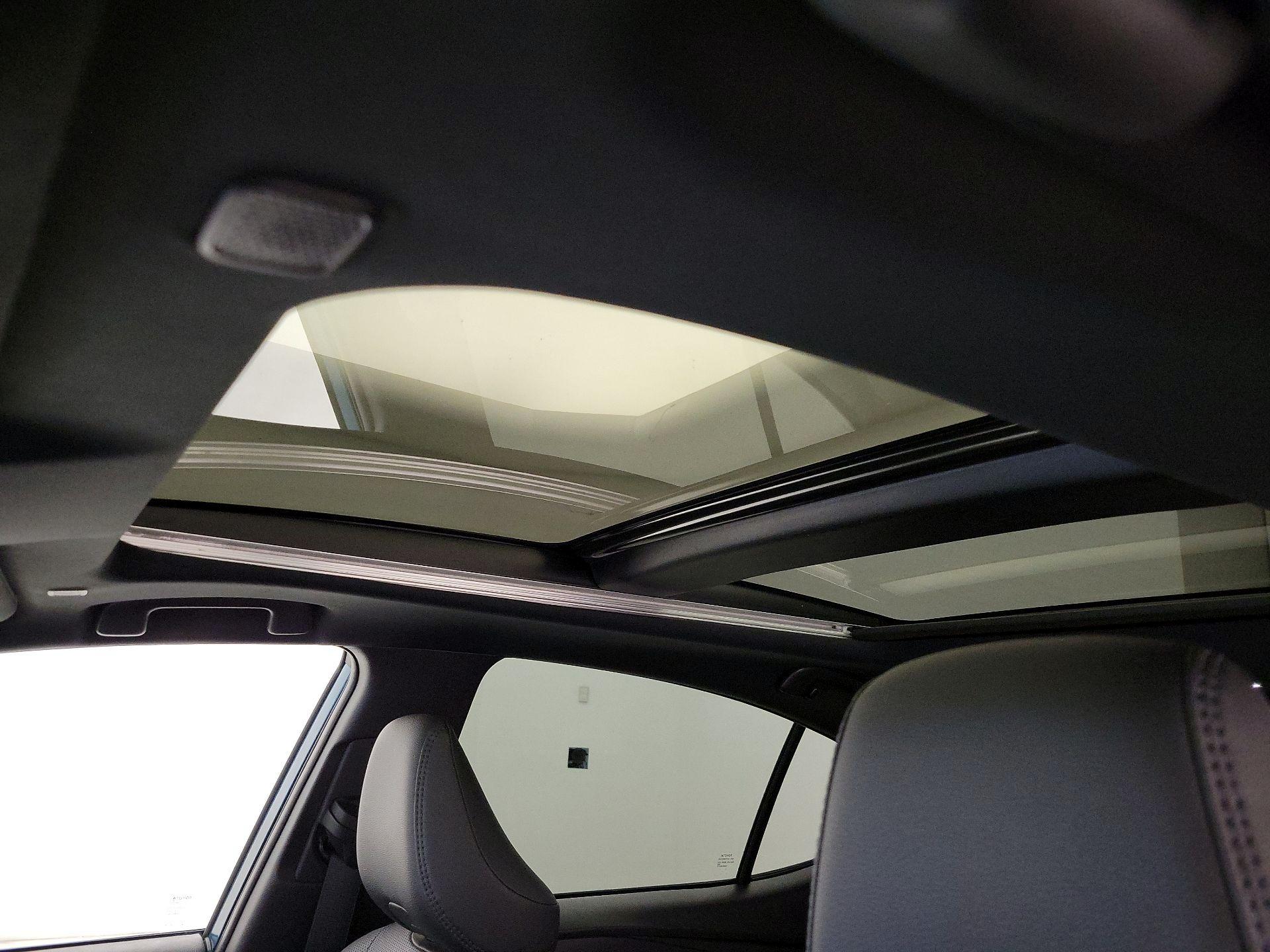 Thumbnail: 2025 Toyota Camry - 19