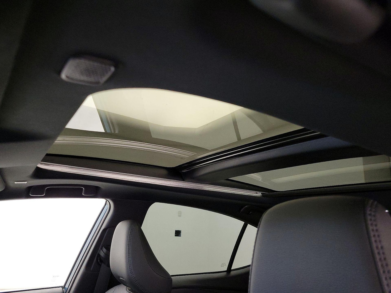2025 Toyota Camry XSE - Photo 20
