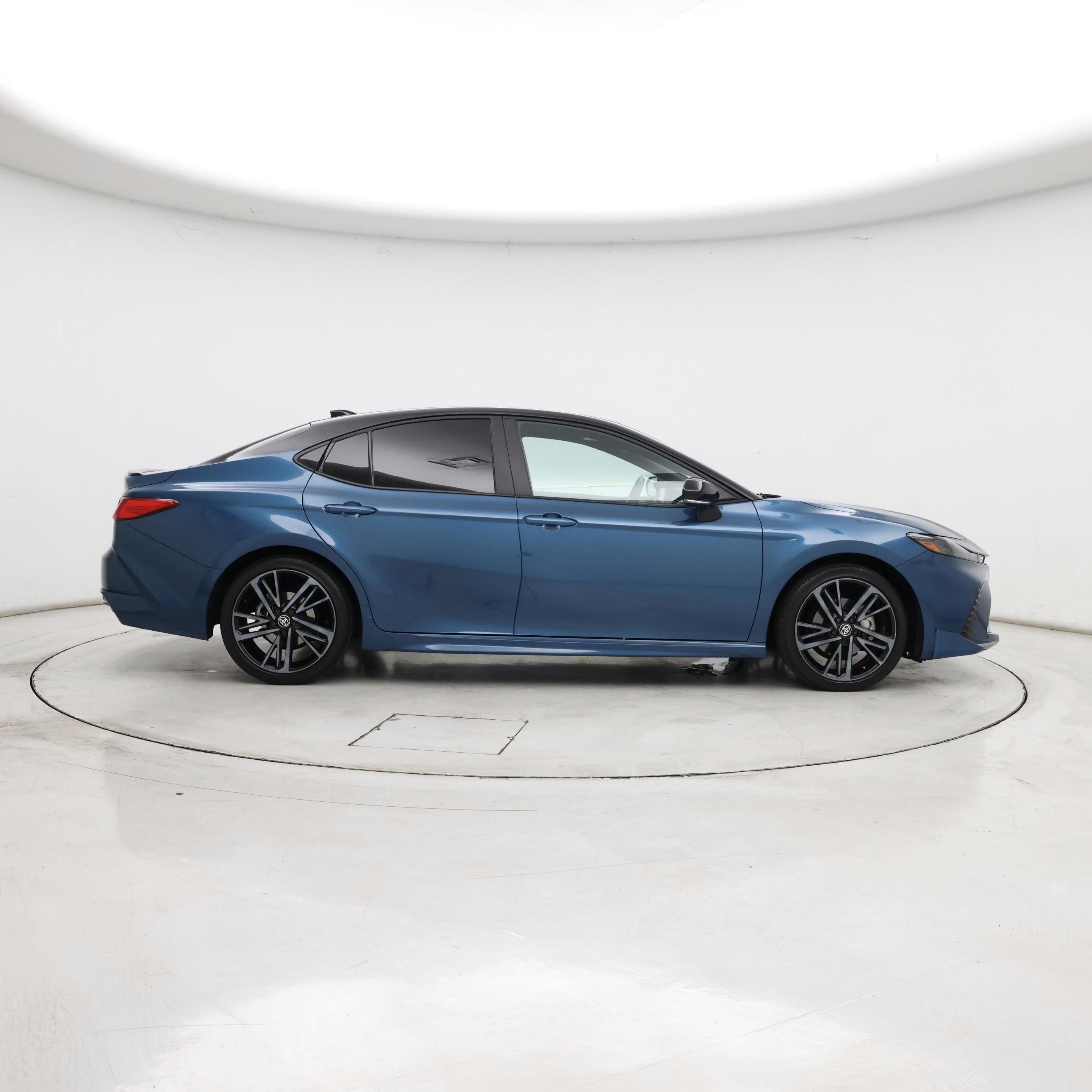 Thumbnail: 2025 Toyota Camry - 7