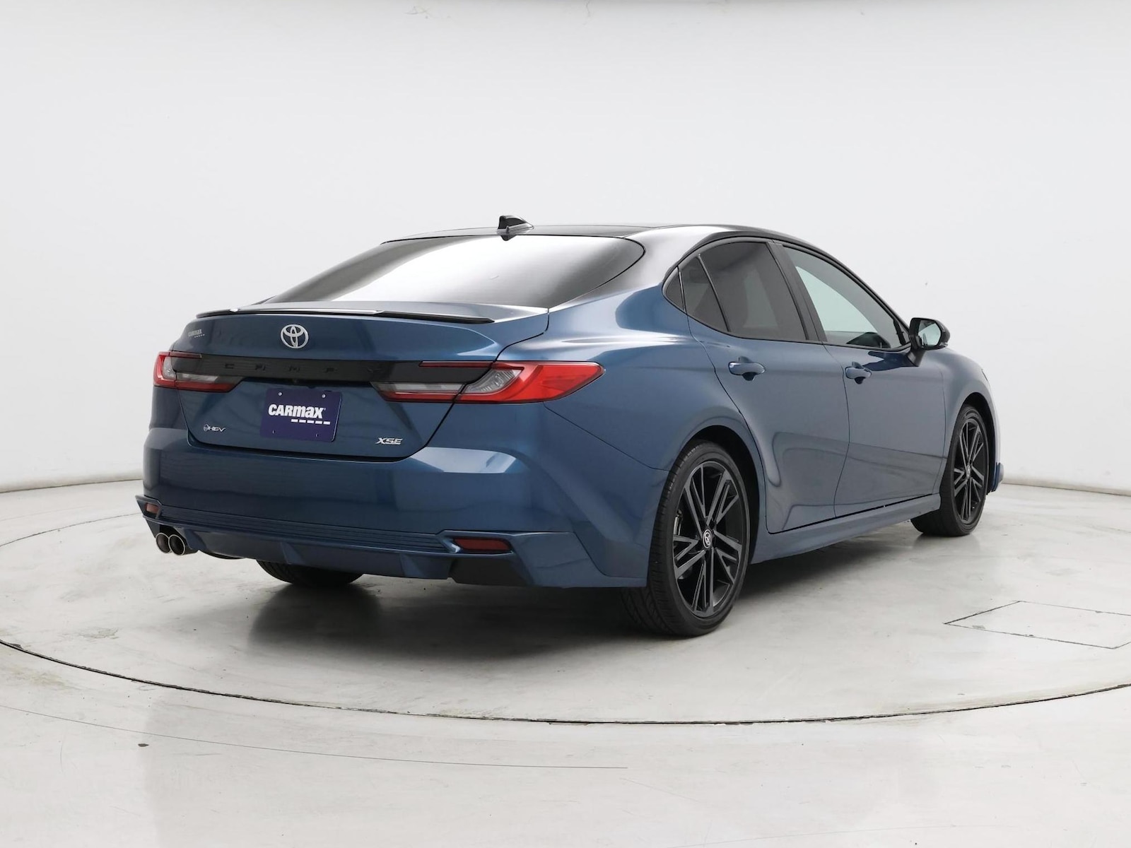 2025 Toyota Camry XSE - Photo 9