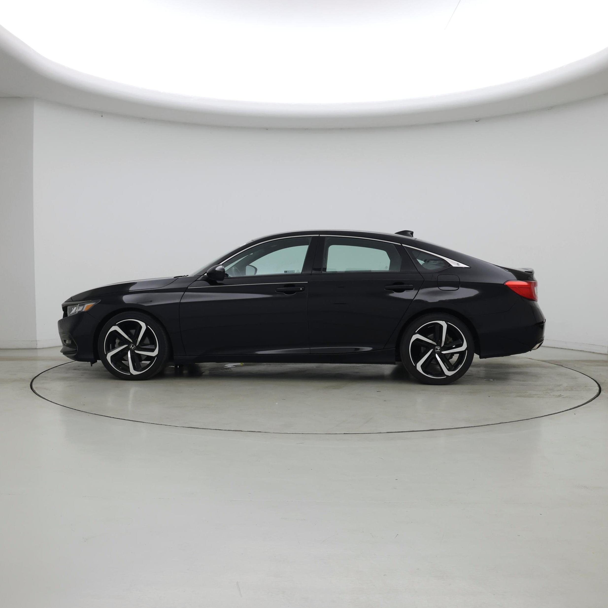 Thumbnail: 2018 Honda Accord - 3