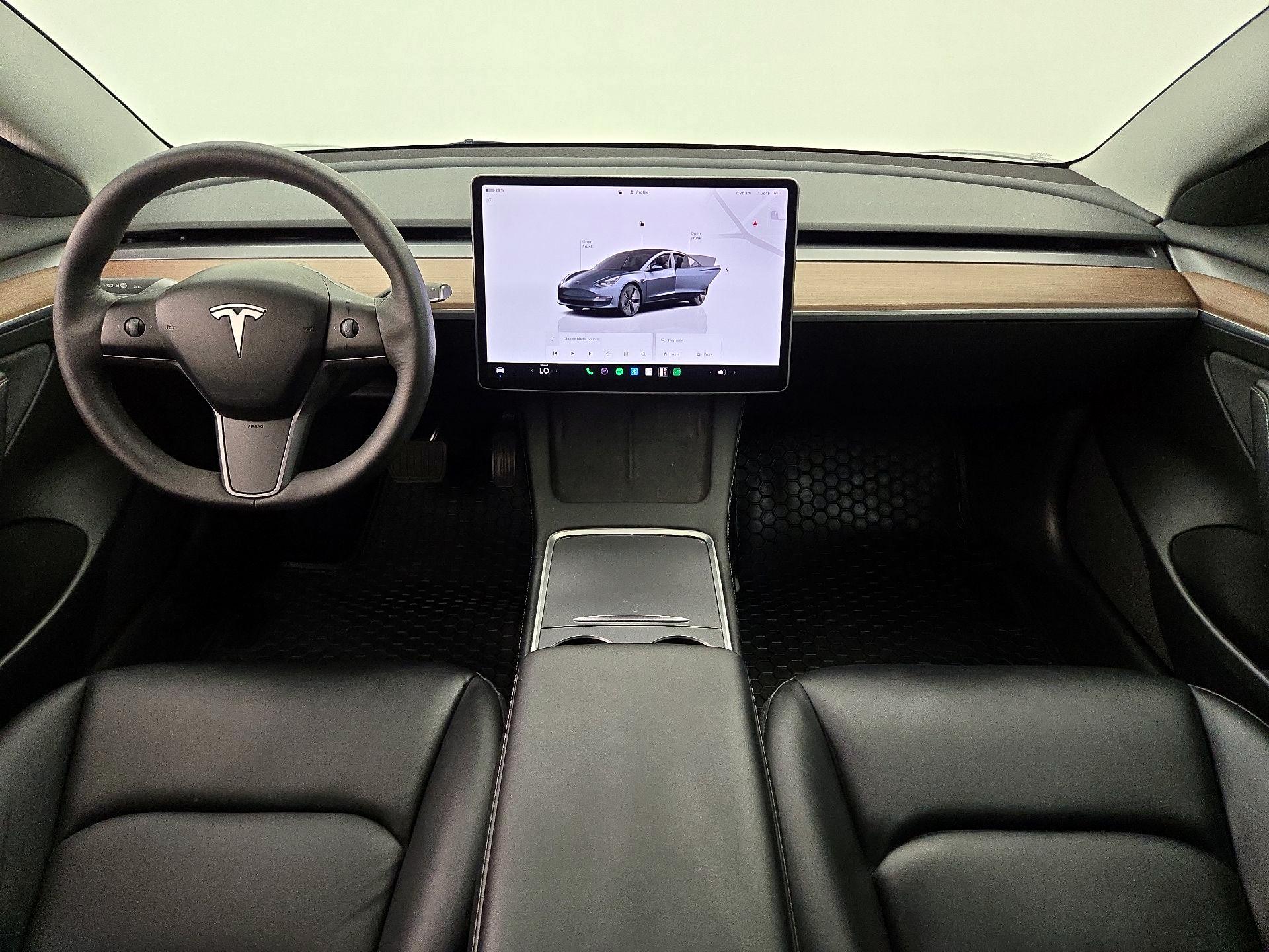 Thumbnail: 2023 Tesla Model 3 - 9