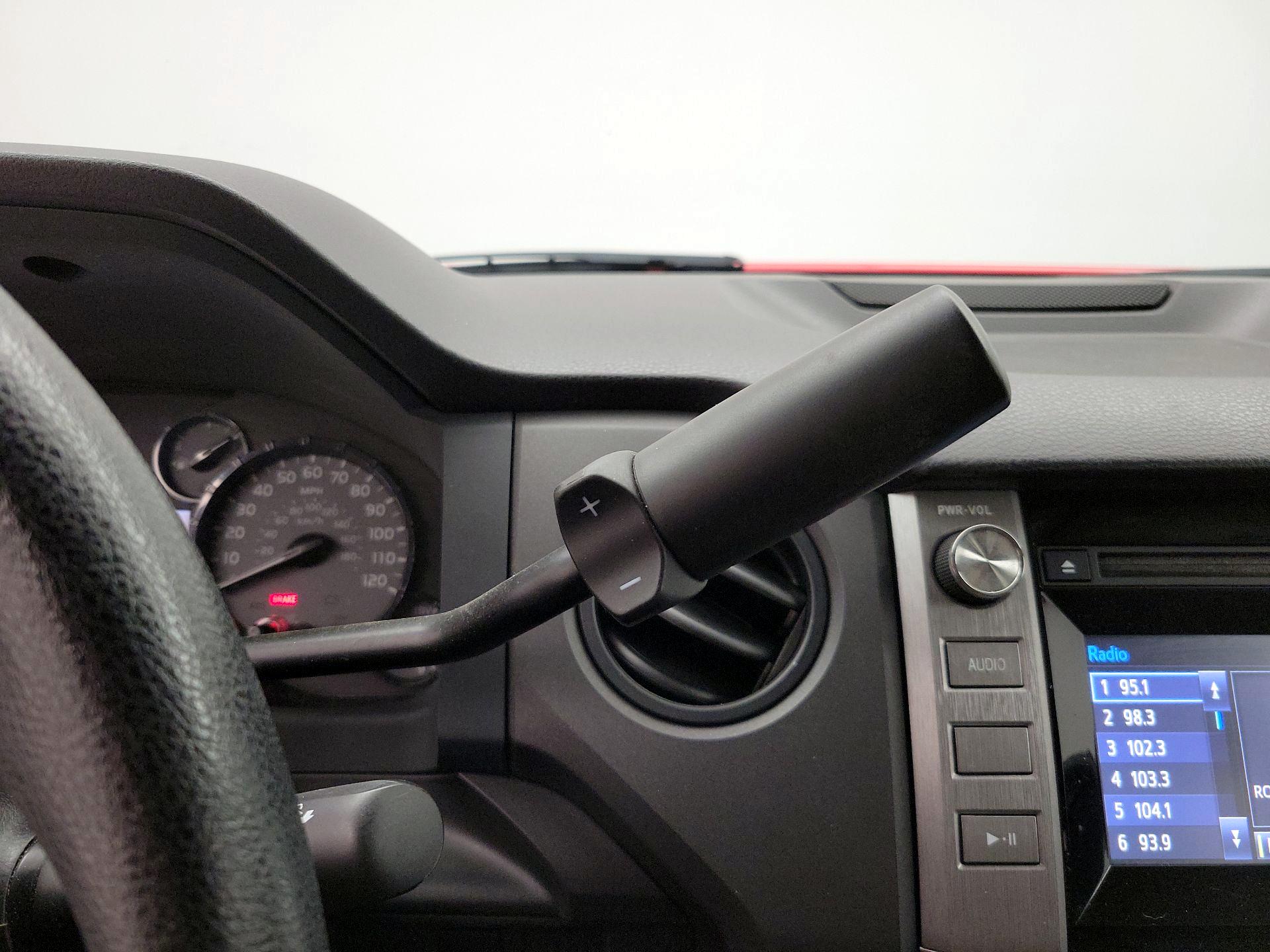 Thumbnail: 2016 Toyota Tundra - 17