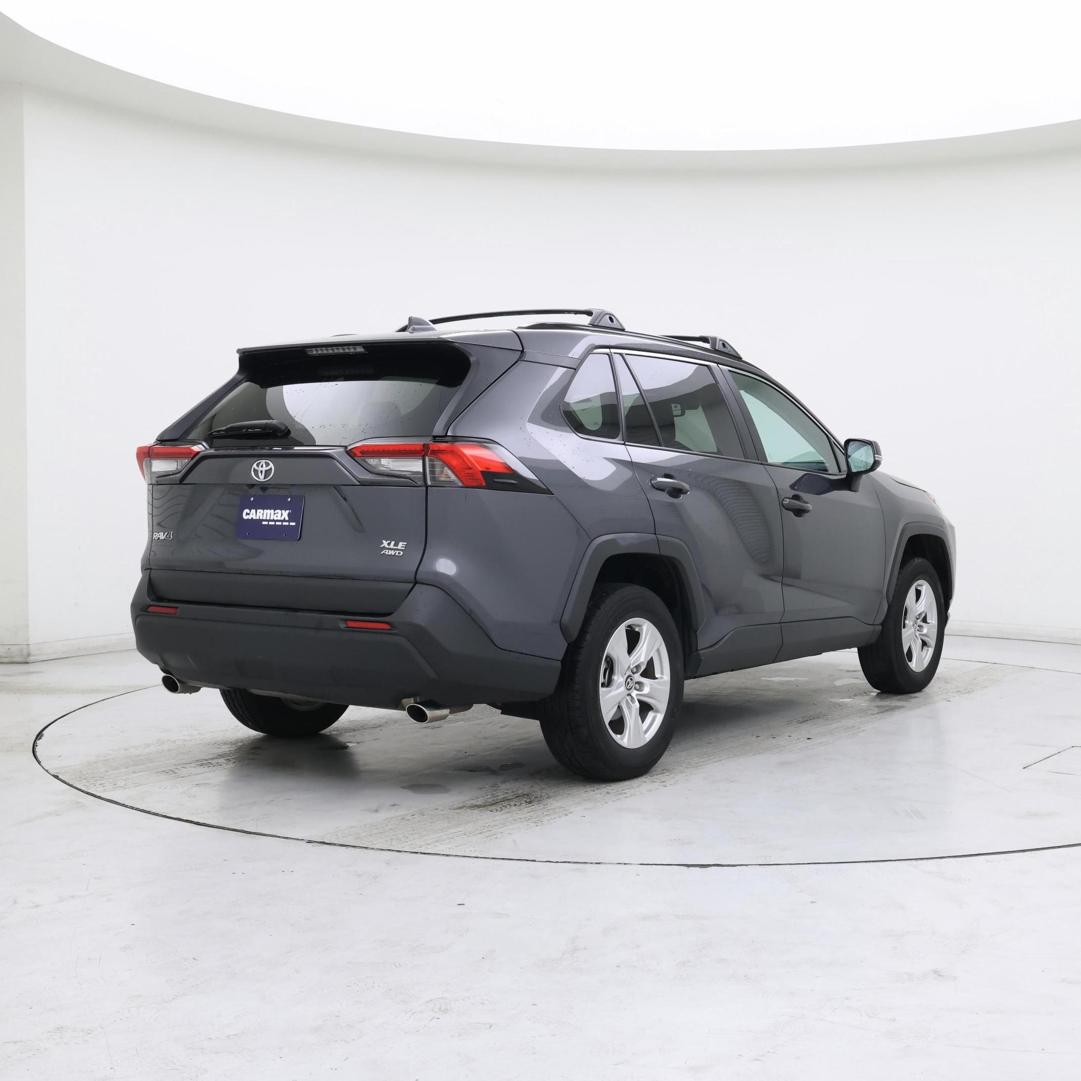 Thumbnail: 2020 Toyota RAV4 - 8