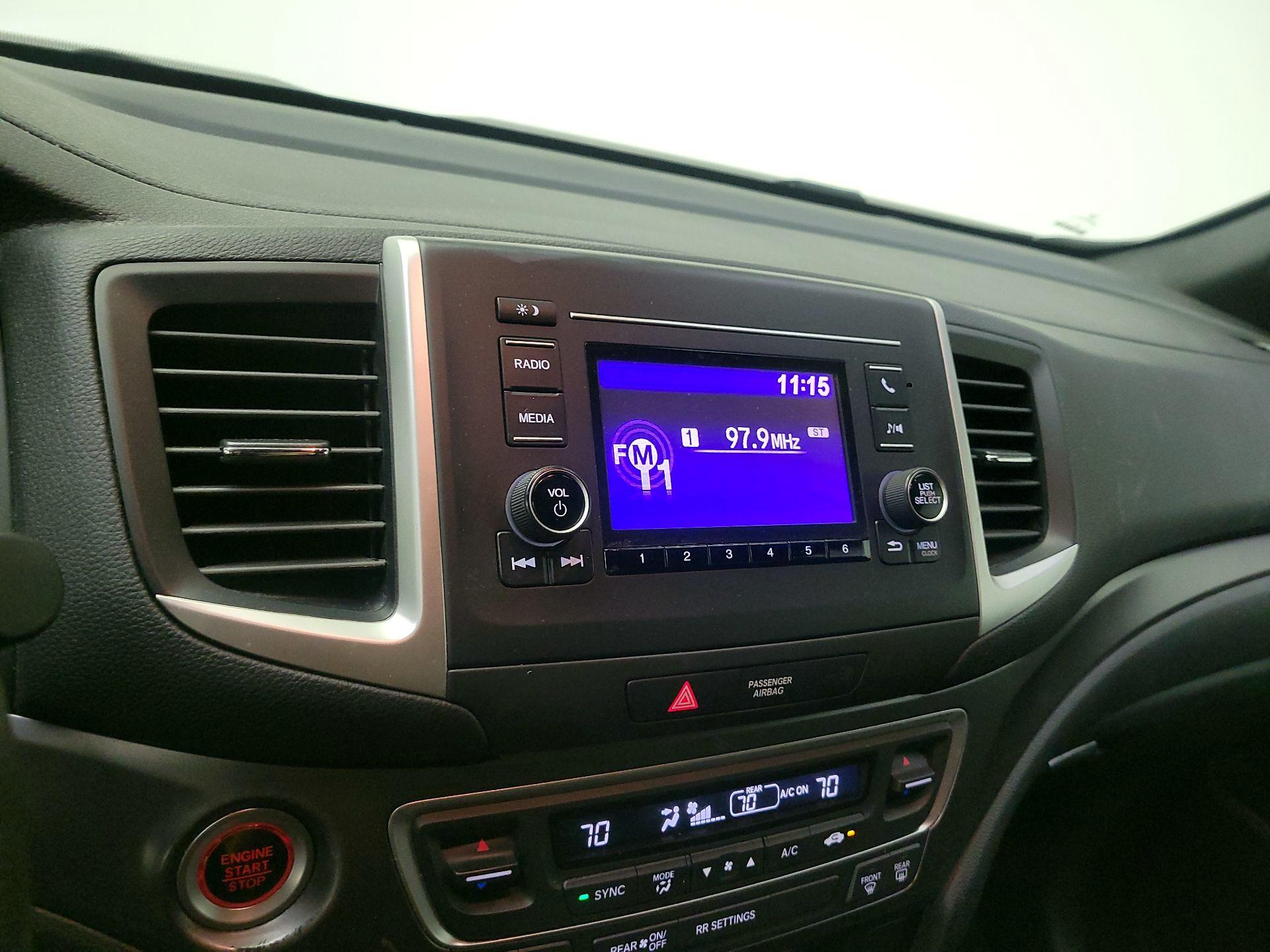 Thumbnail: 2019 Honda Passport - 15