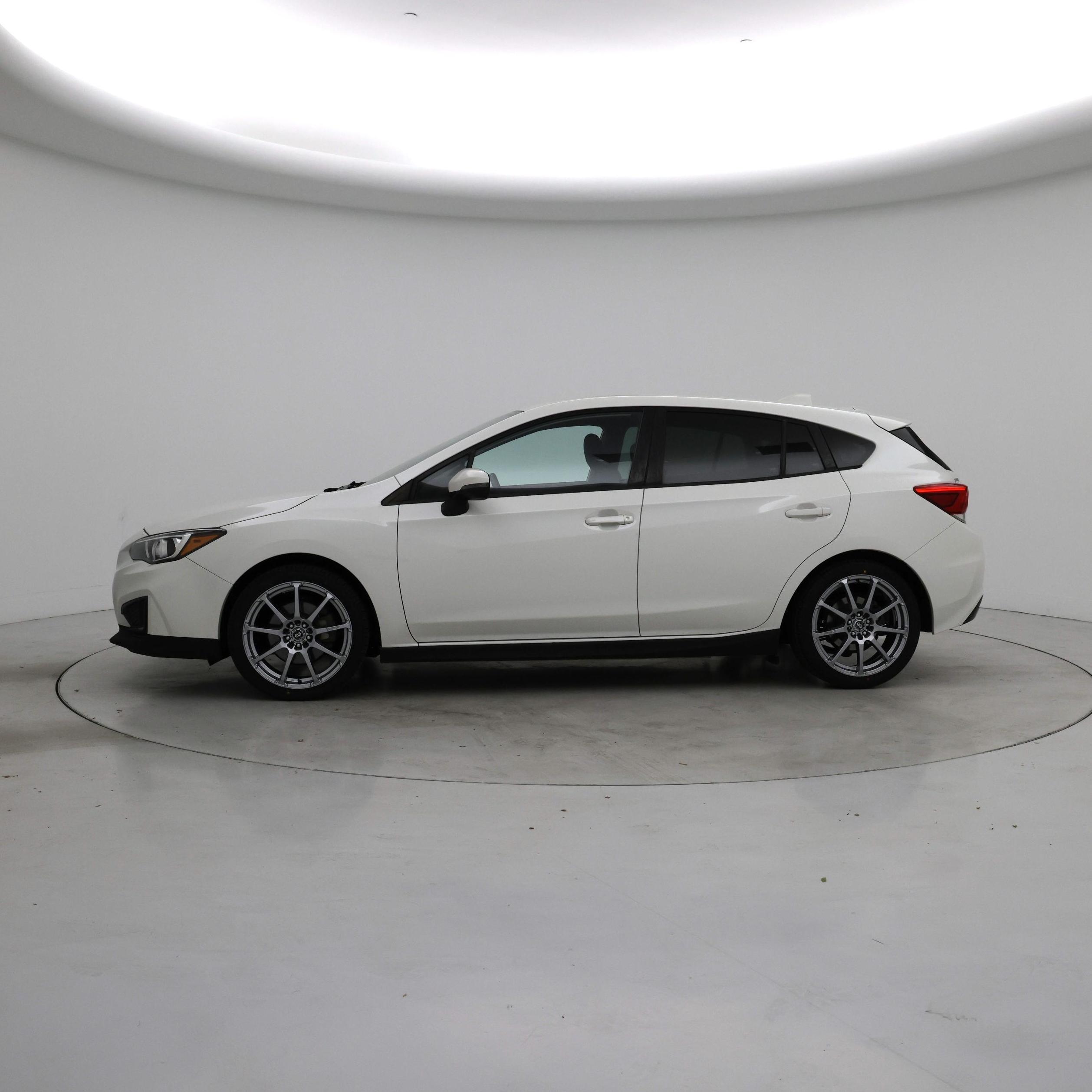 Thumbnail: 2017 Subaru Impreza - 3