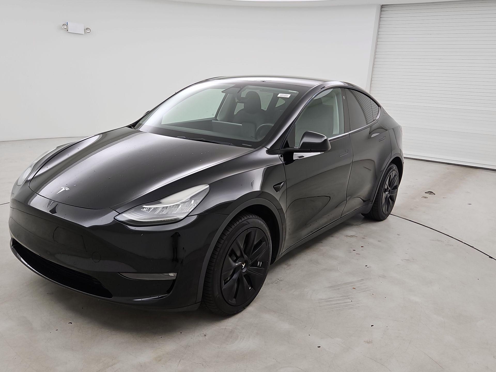 Thumbnail: 2022 Tesla Model Y - 3