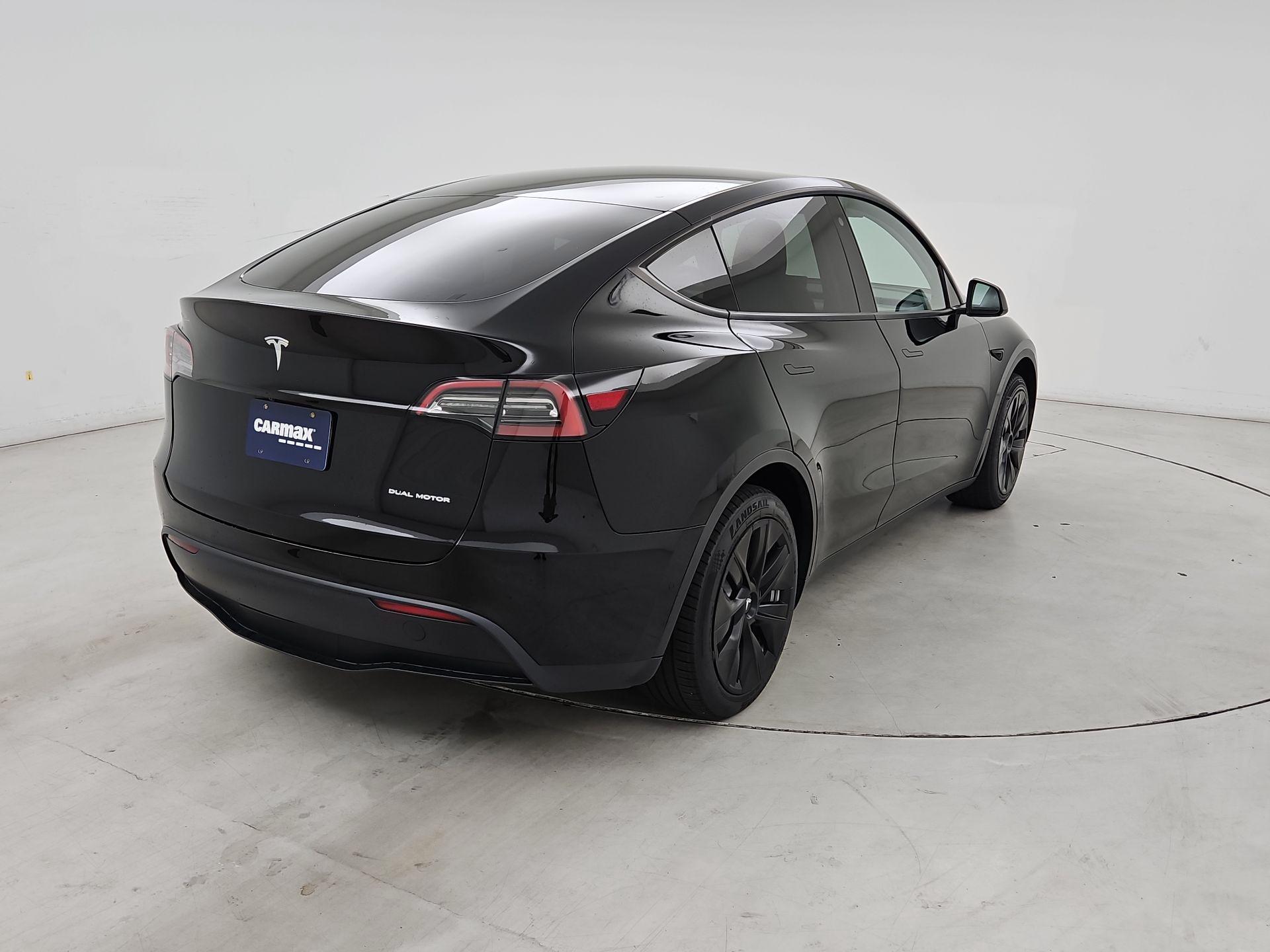 Thumbnail: 2022 Tesla Model Y - 5