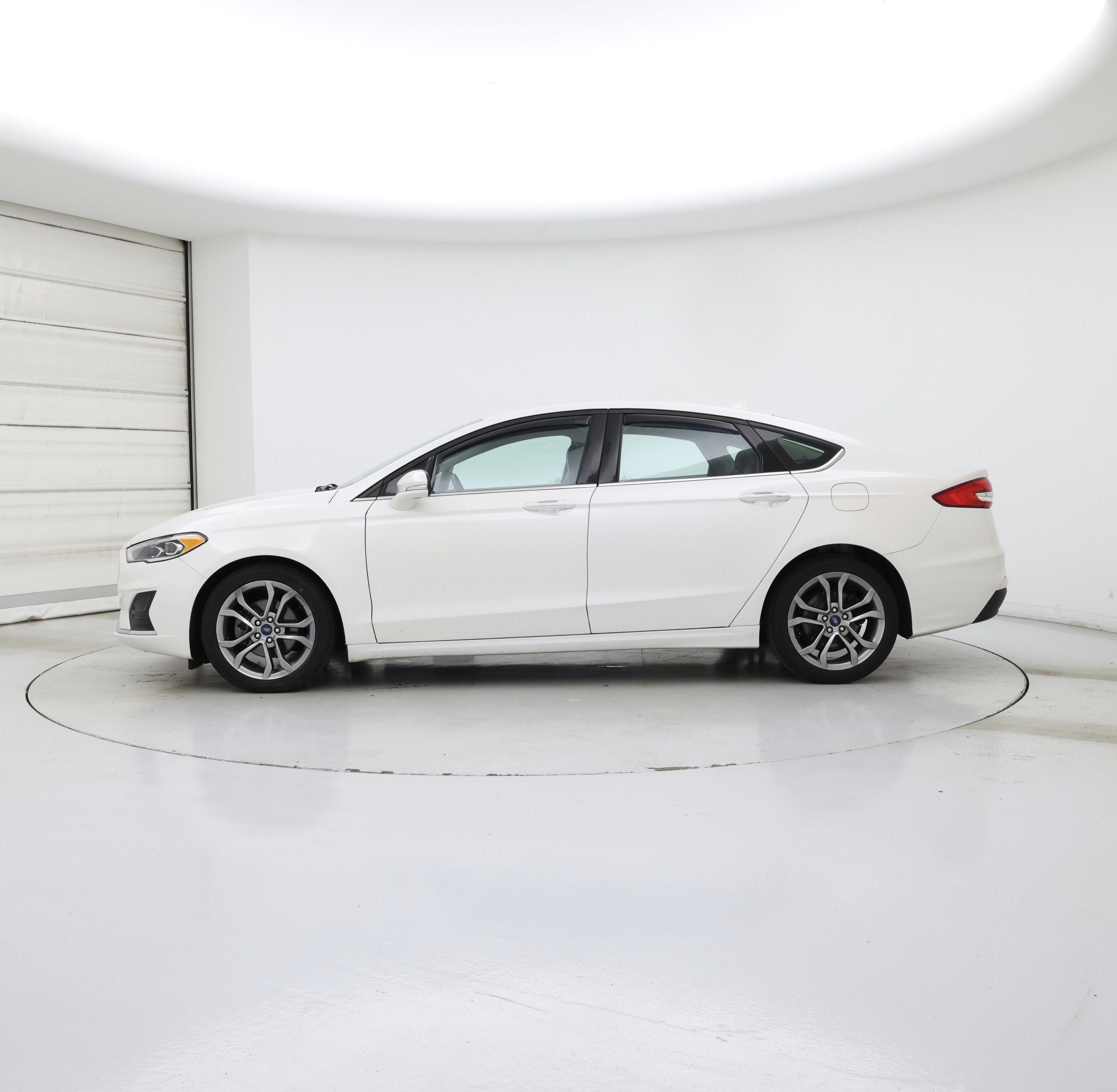 Thumbnail: 2020 Ford Fusion - 3