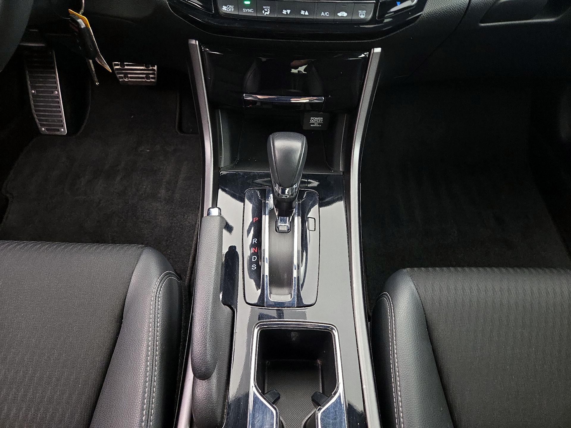 Thumbnail: 2017 Honda Accord - 17
