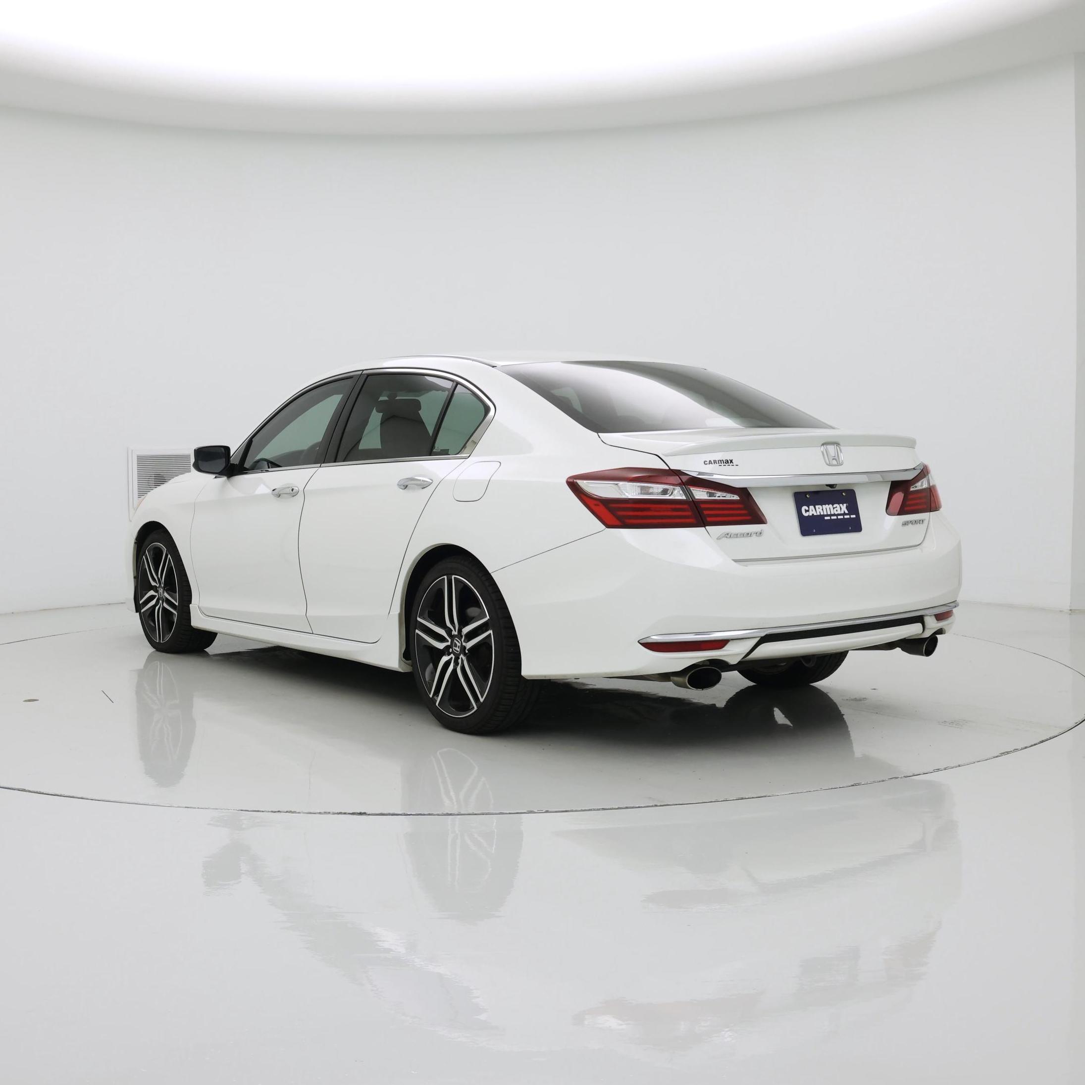Thumbnail: 2017 Honda Accord - 2