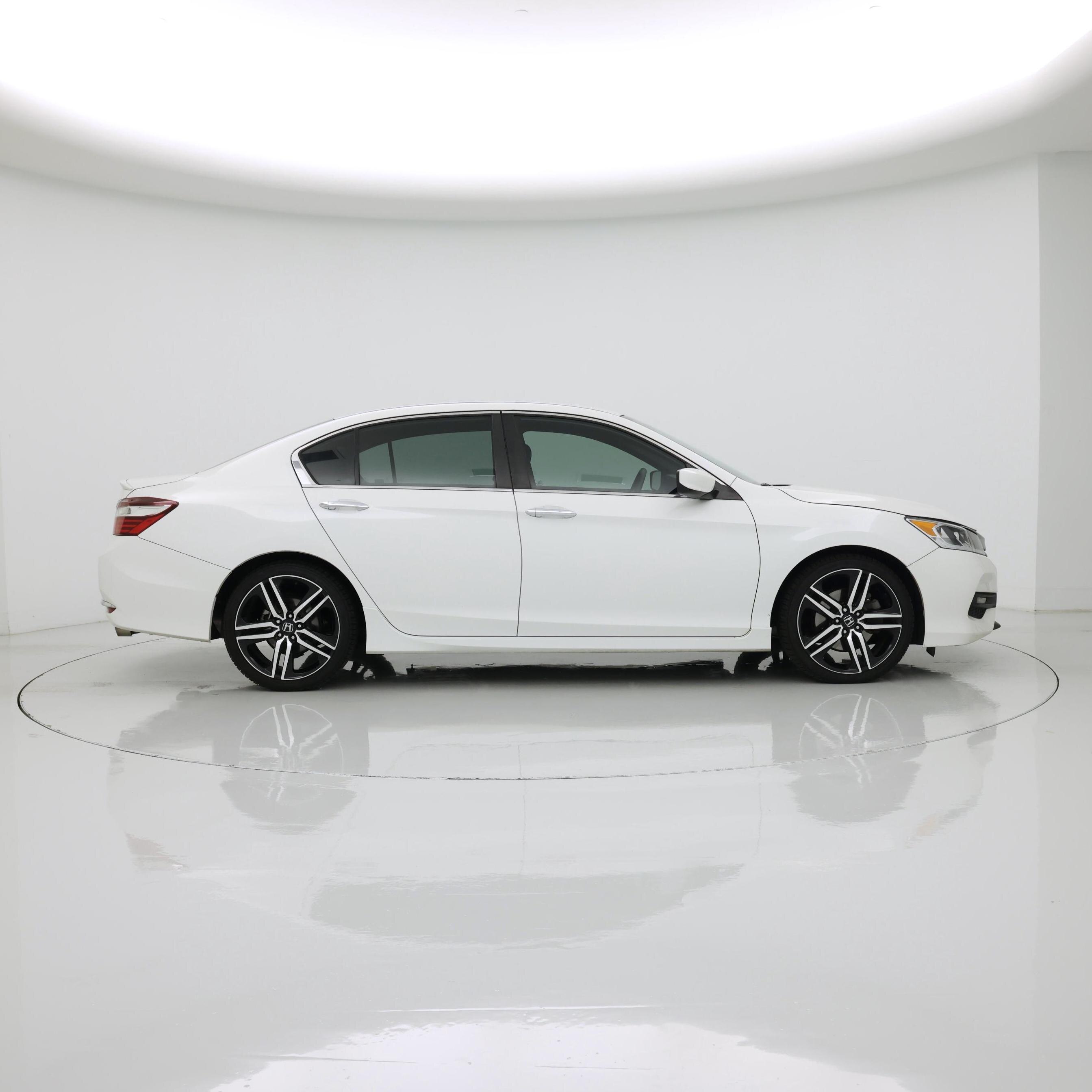 Thumbnail: 2017 Honda Accord - 7