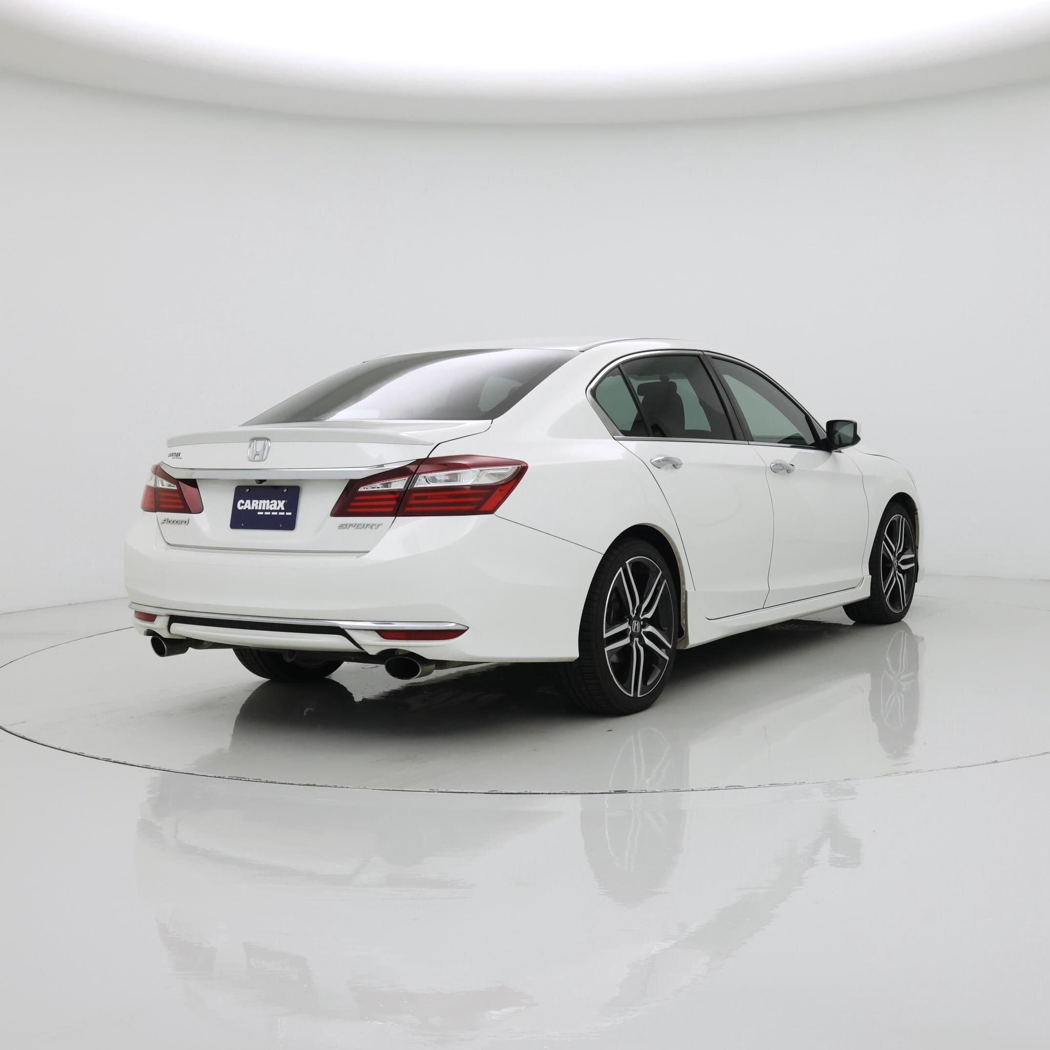 Thumbnail: 2017 Honda Accord - 8