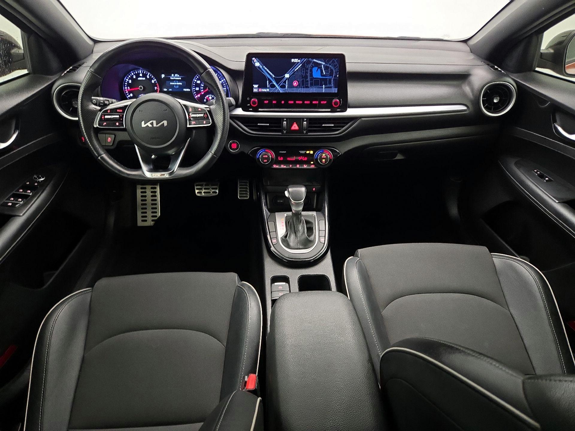Thumbnail: 2022 Kia Forte - 9
