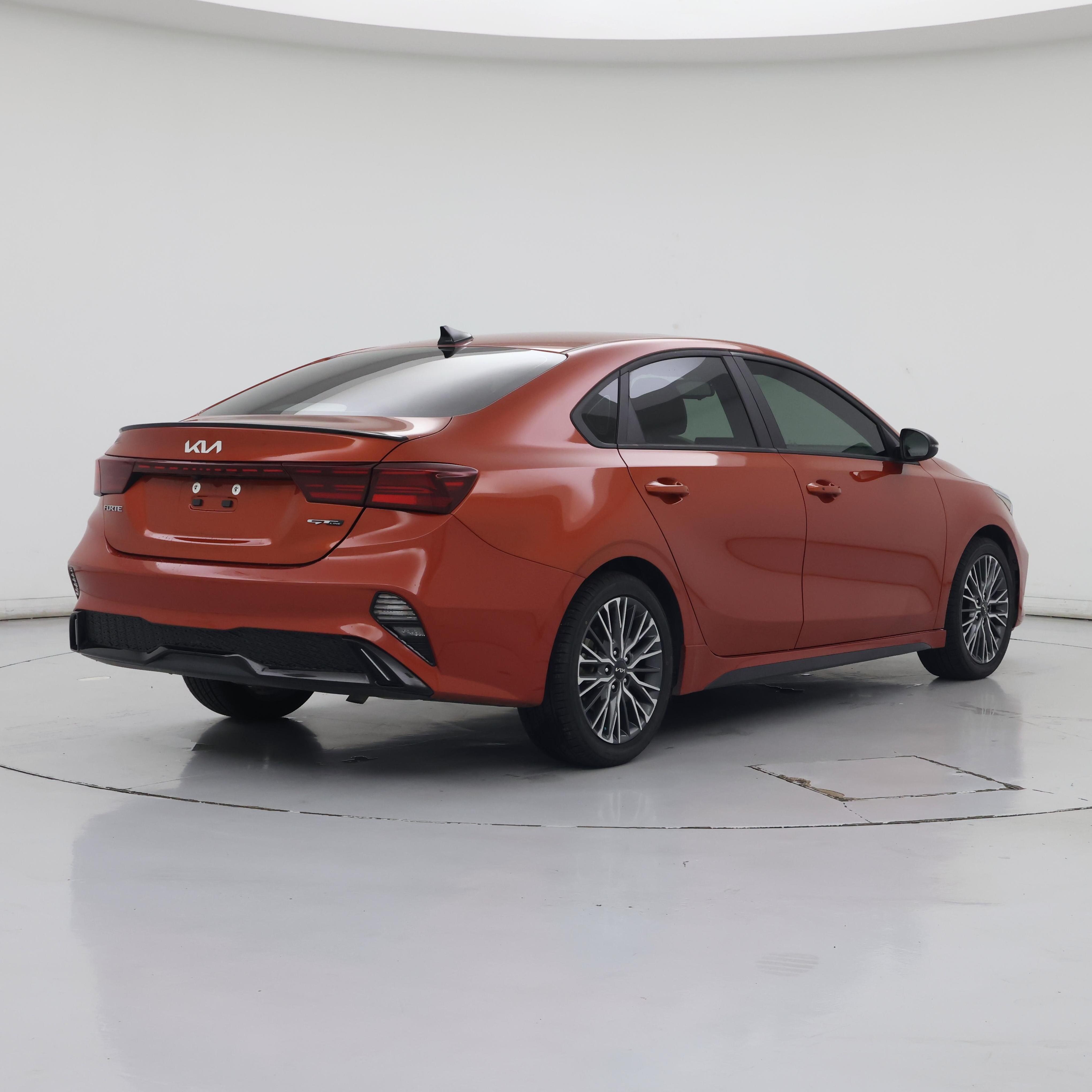 Thumbnail: 2022 Kia Forte - 8