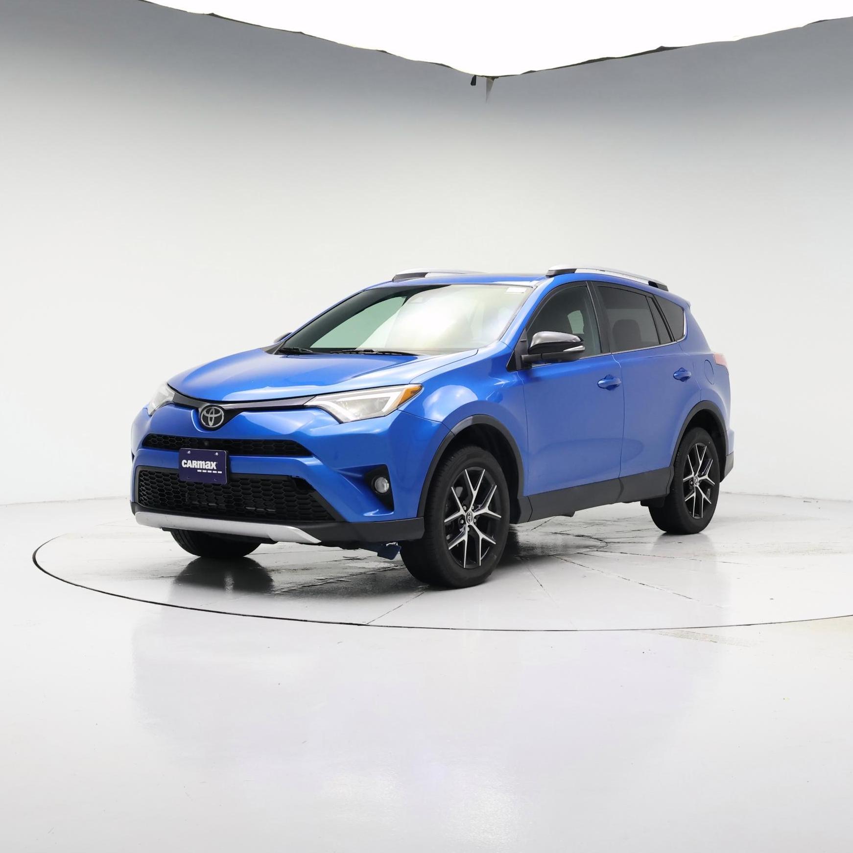 Thumbnail: 2016 Toyota RAV4 - 8