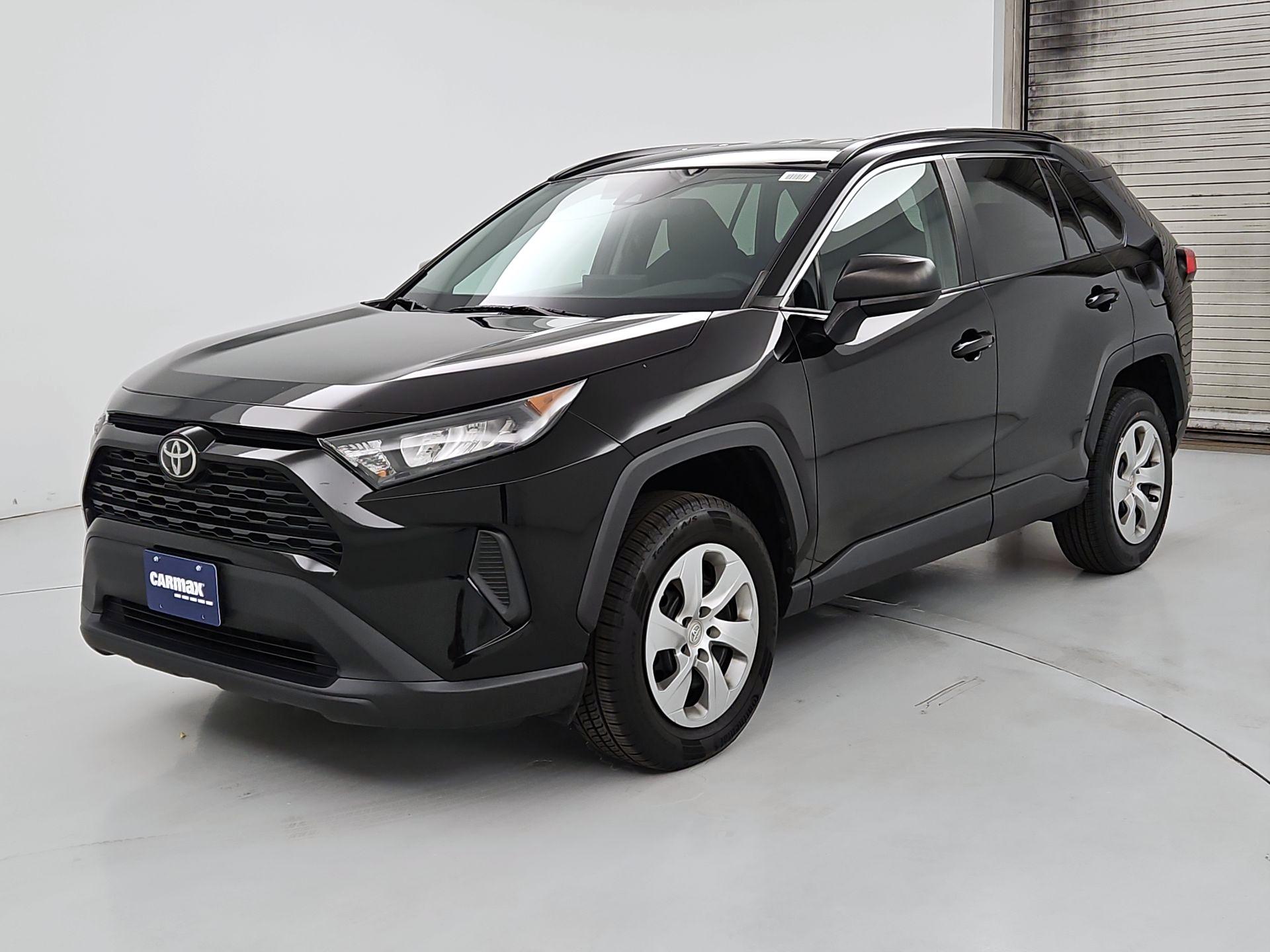Thumbnail: 2021 Toyota RAV4 - 3