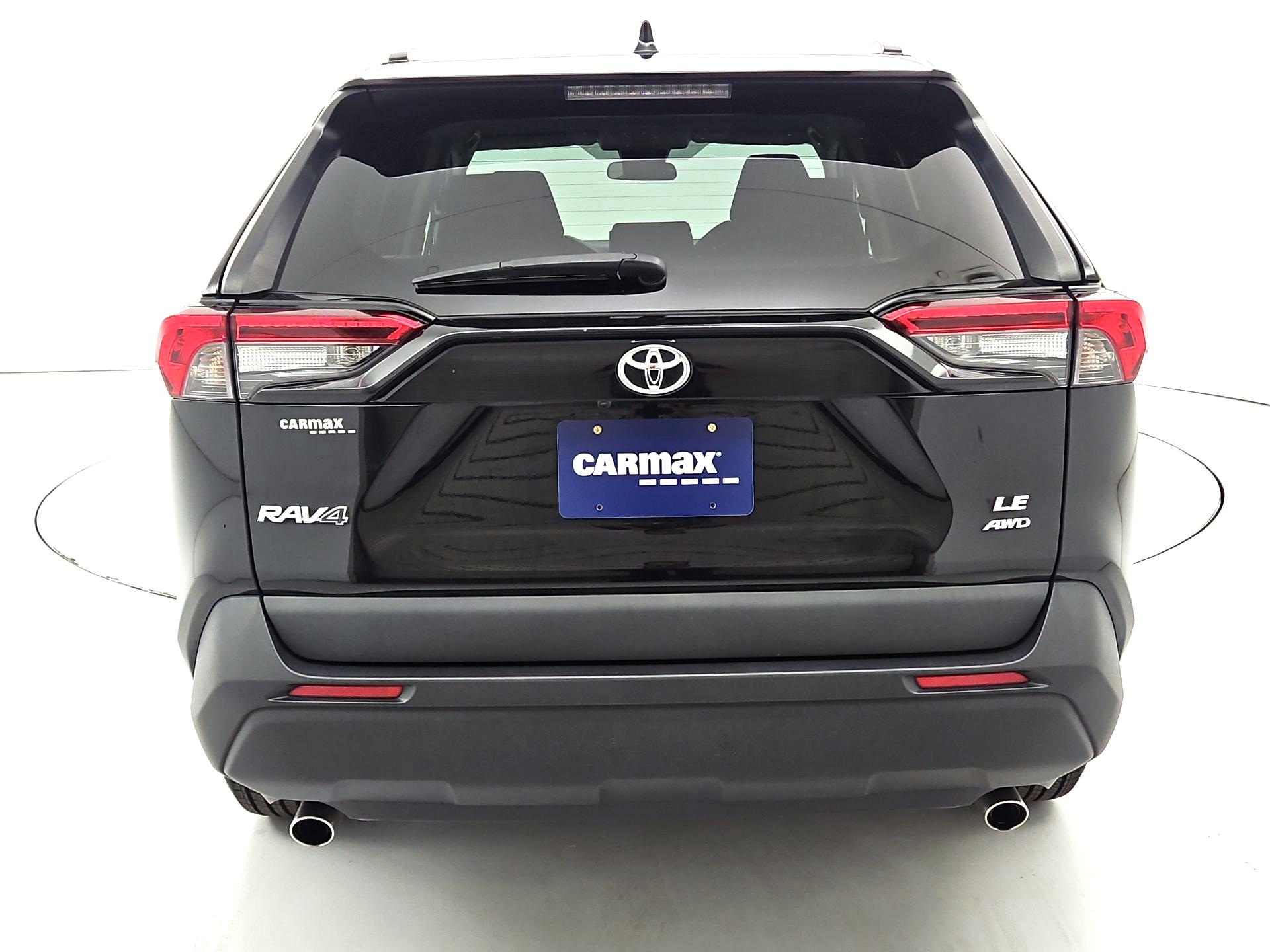 Thumbnail: 2021 Toyota RAV4 - 7
