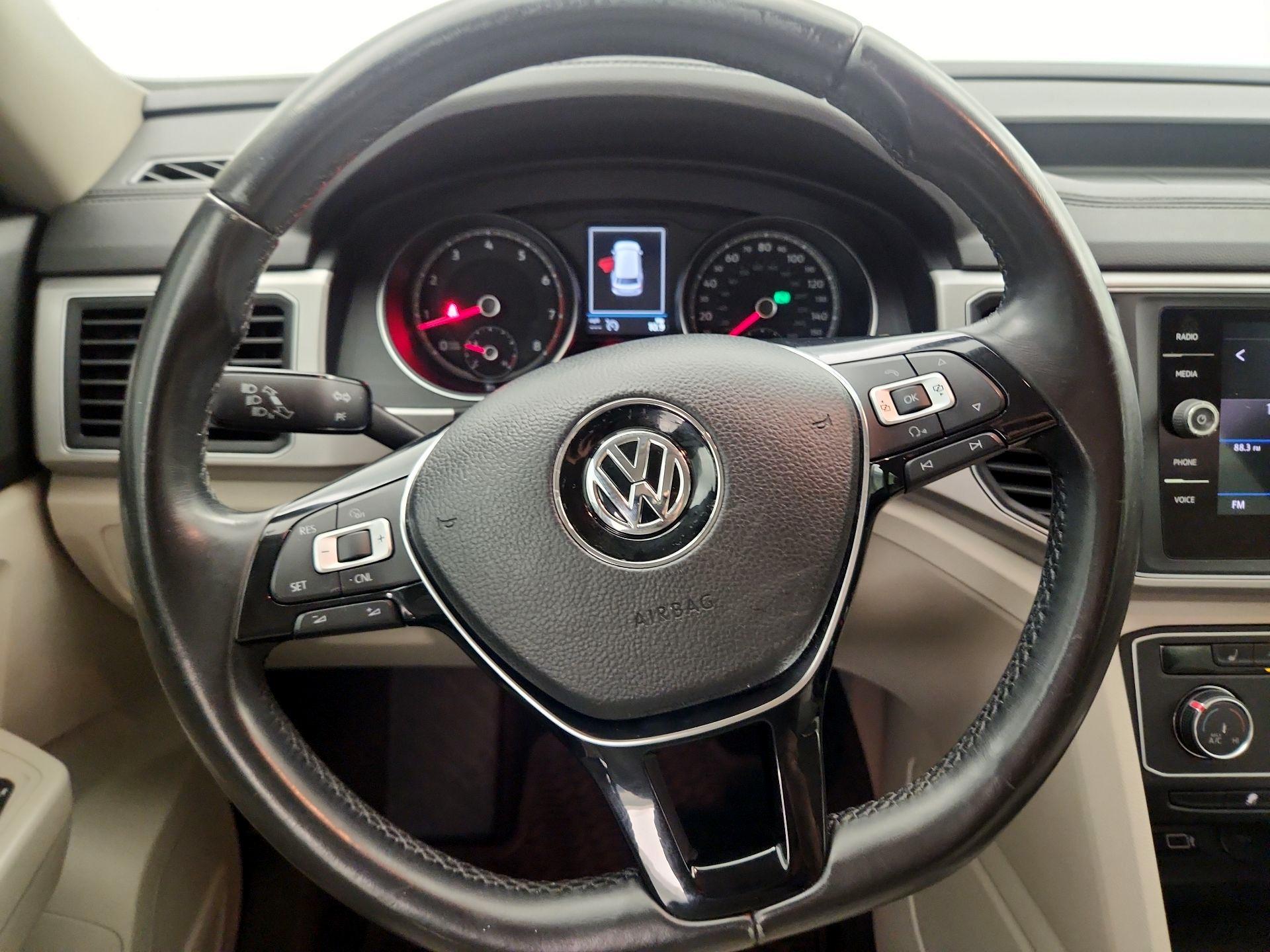 Thumbnail: 2018 Volkswagen Atlas - 10