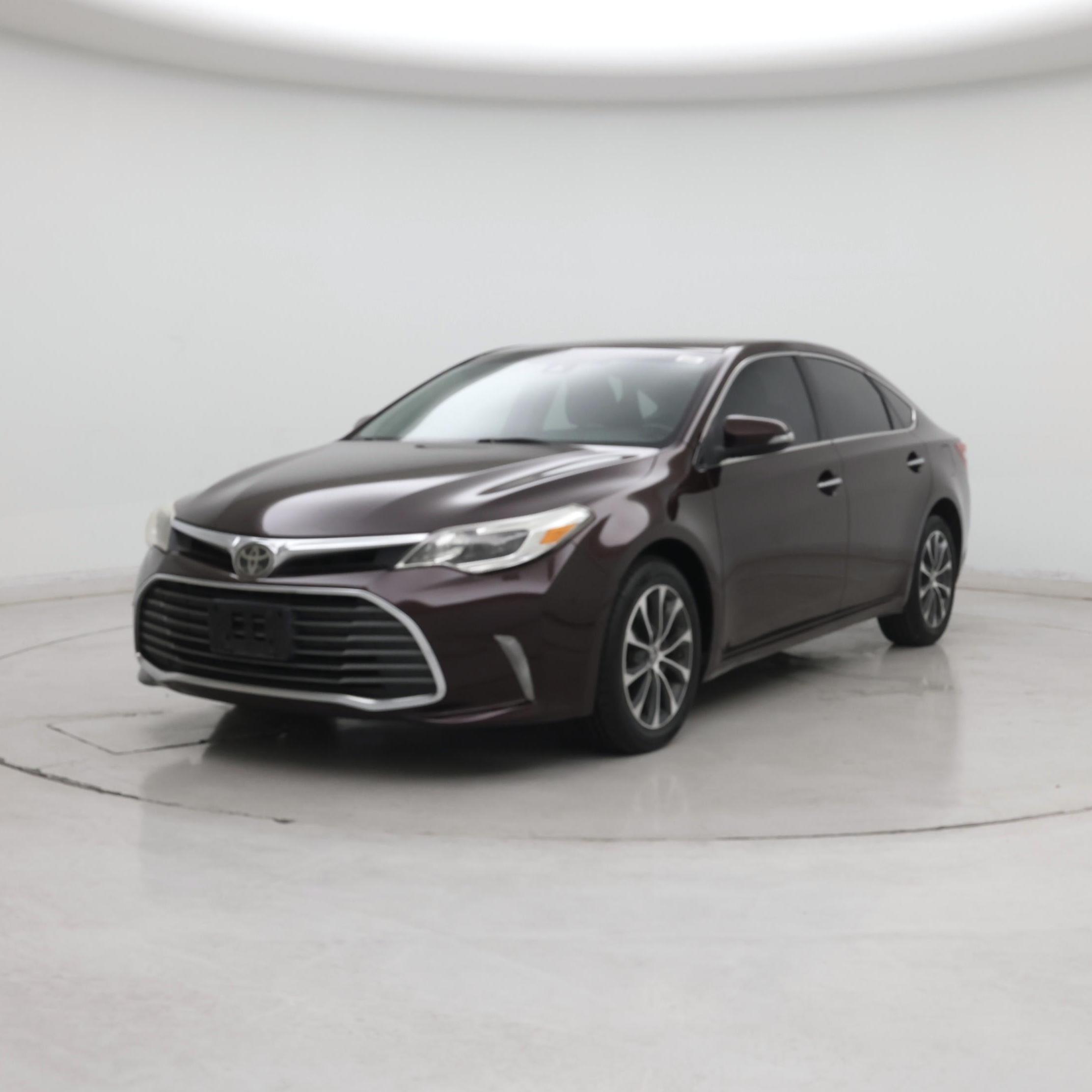 Thumbnail: 2017 Toyota Avalon - 4