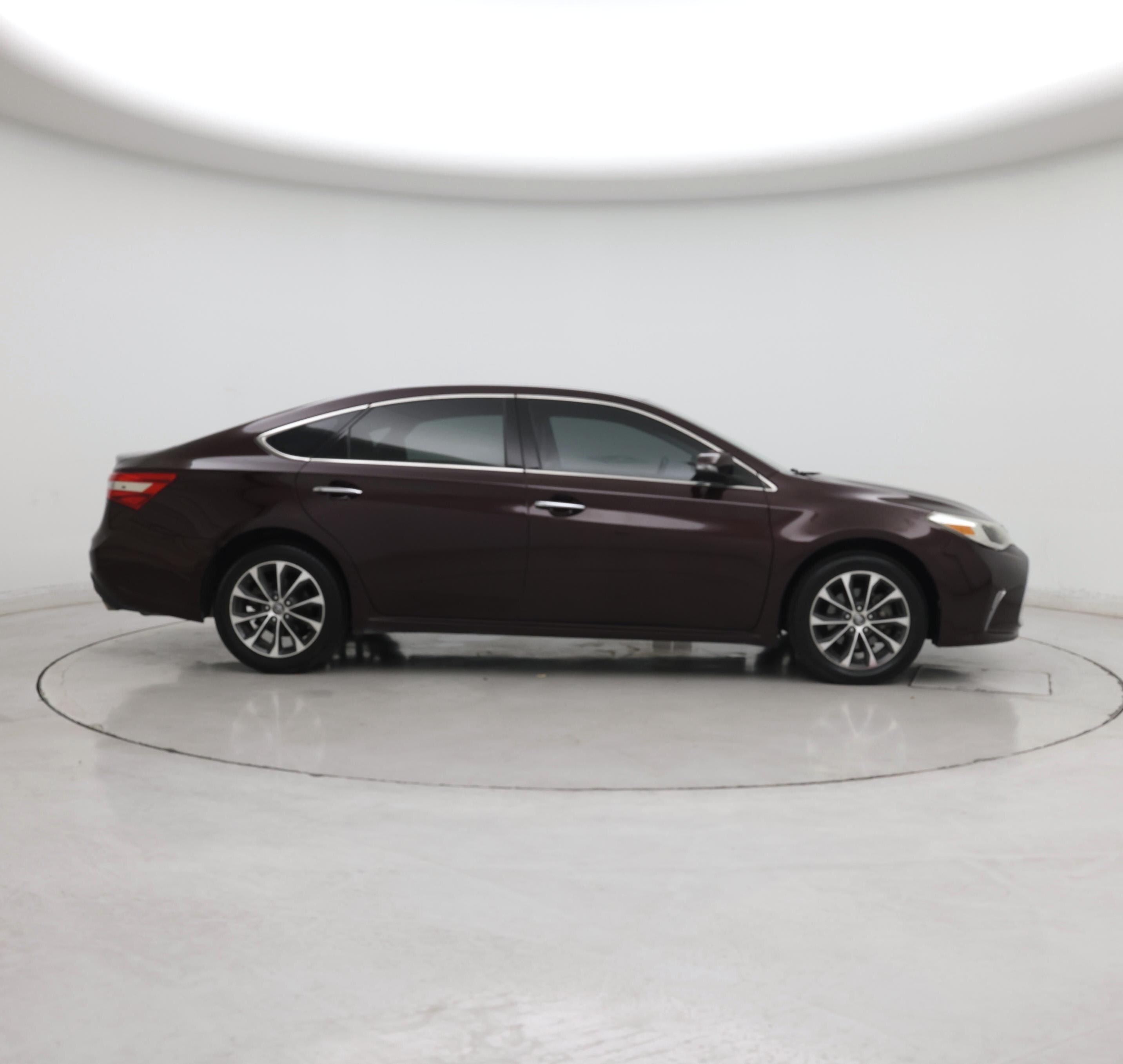 Thumbnail: 2017 Toyota Avalon - 7