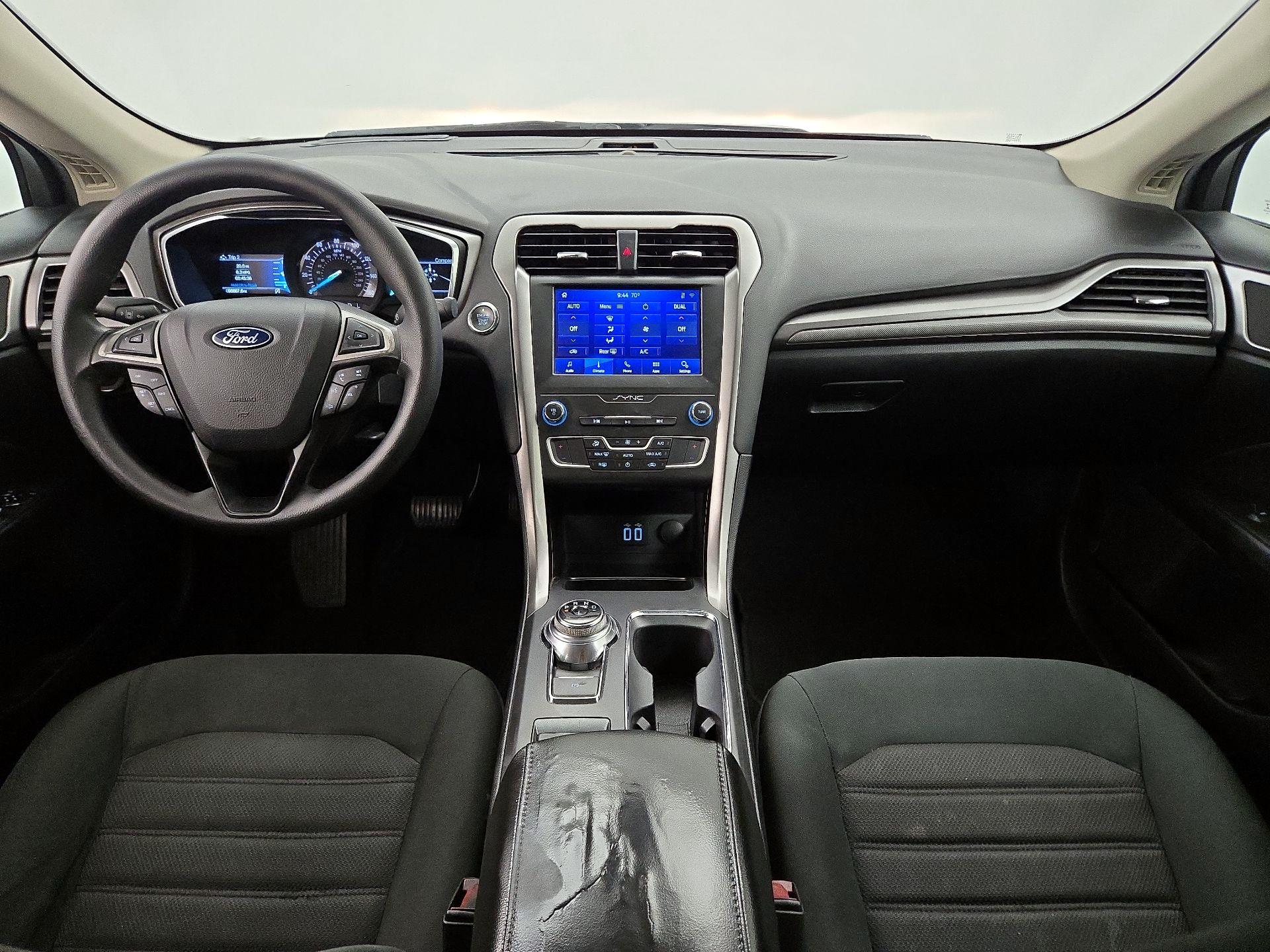Thumbnail: 2020 Ford Fusion - 9