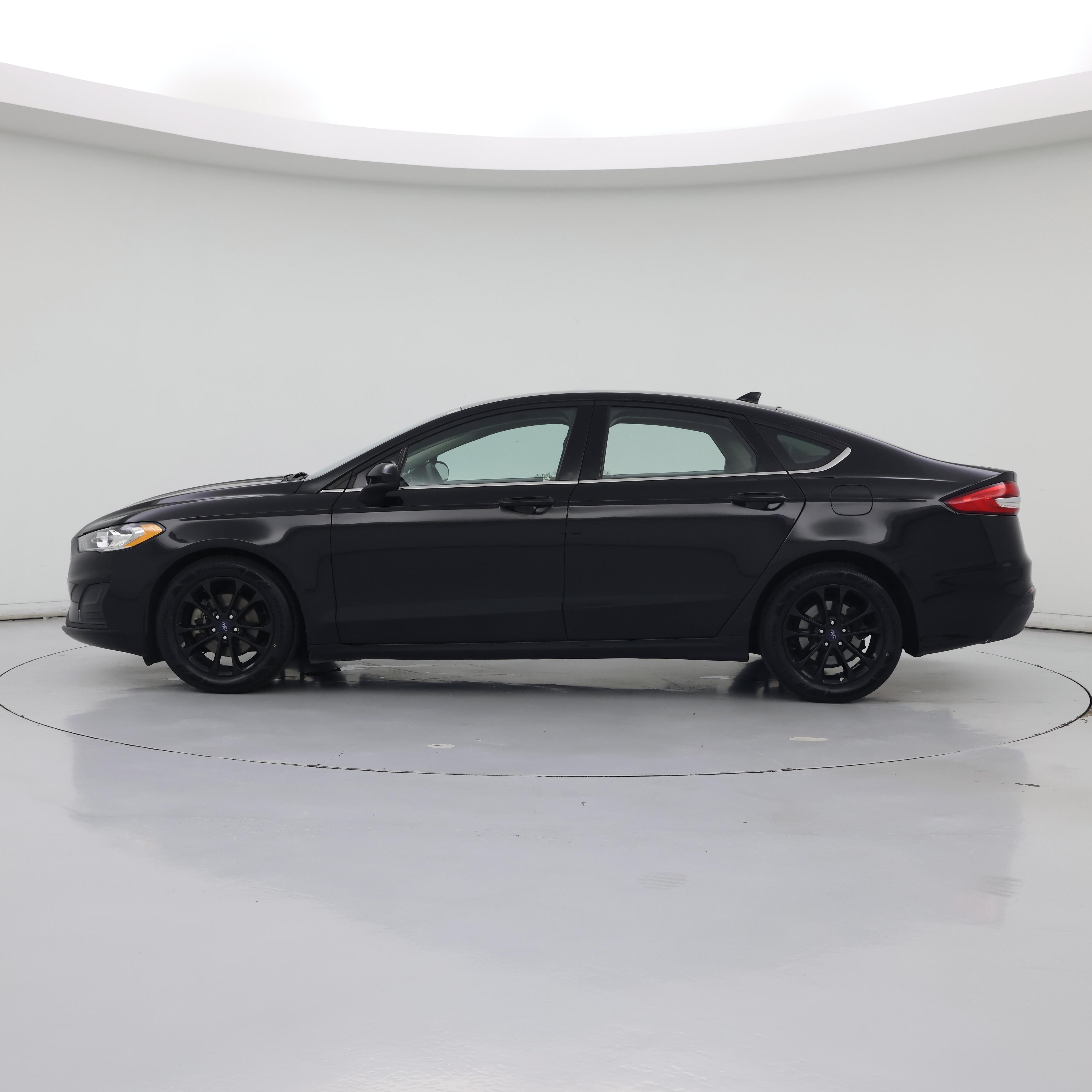 Thumbnail: 2020 Ford Fusion - 3