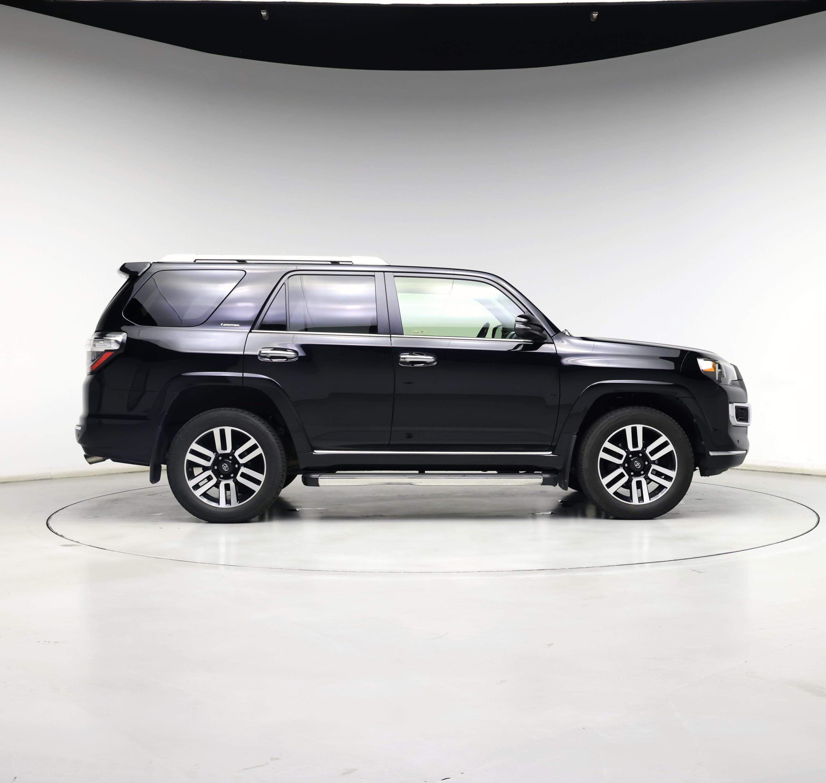 Thumbnail: 2016 Toyota 4Runner - 7