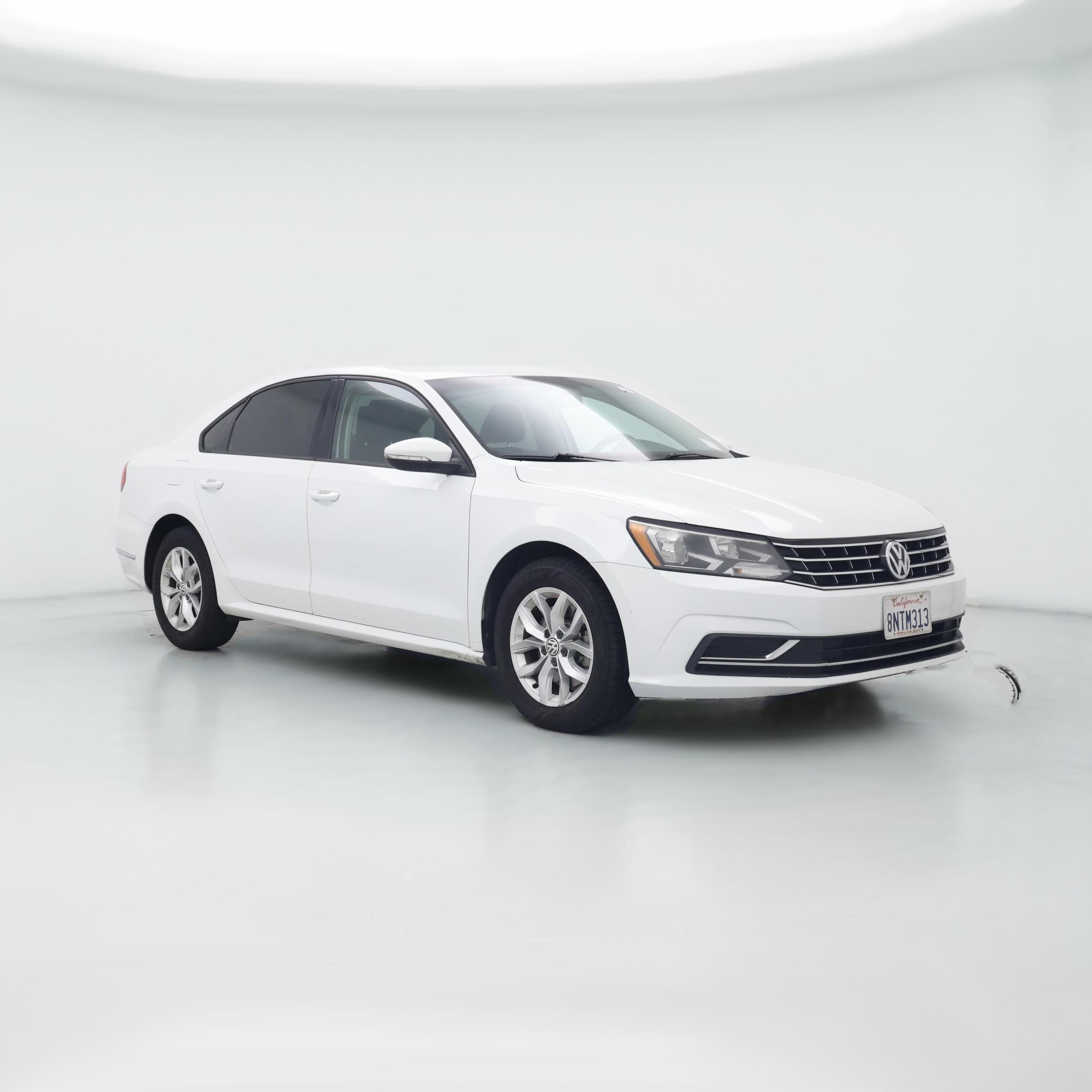 Thumbnail: 2018 Volkswagen Passat - 1