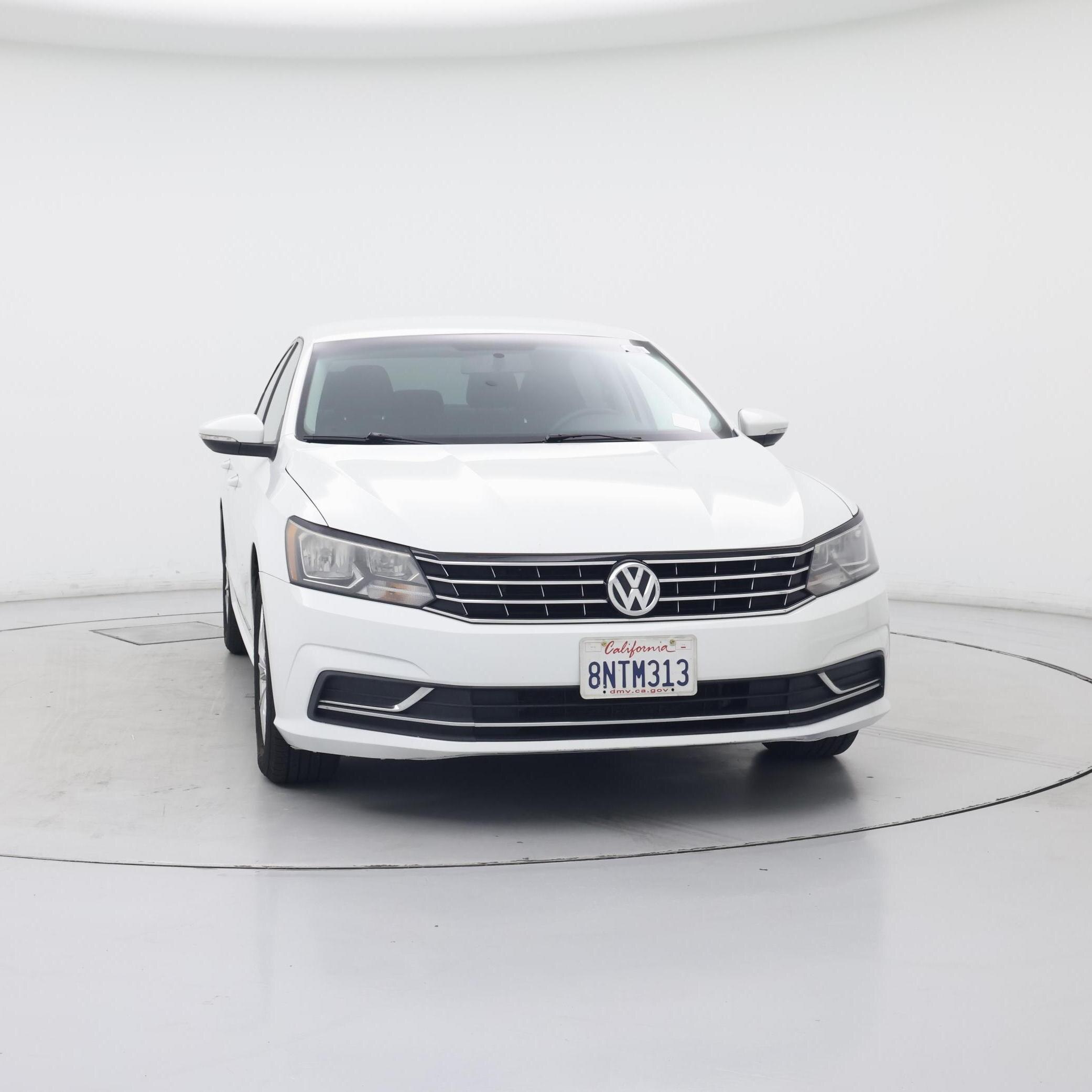 Thumbnail: 2018 Volkswagen Passat - 5