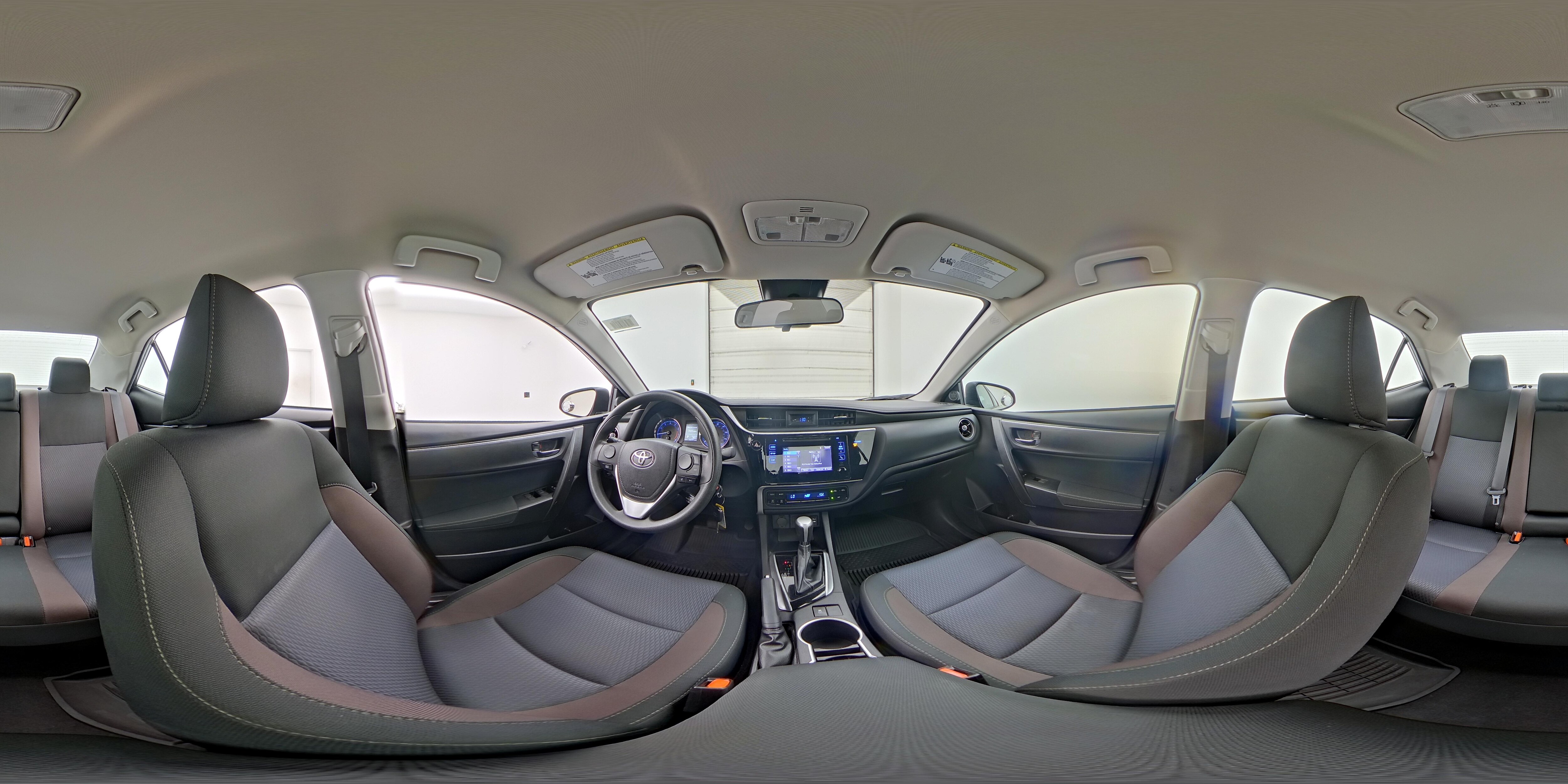 2018 Toyota Corolla LE - Photo 24