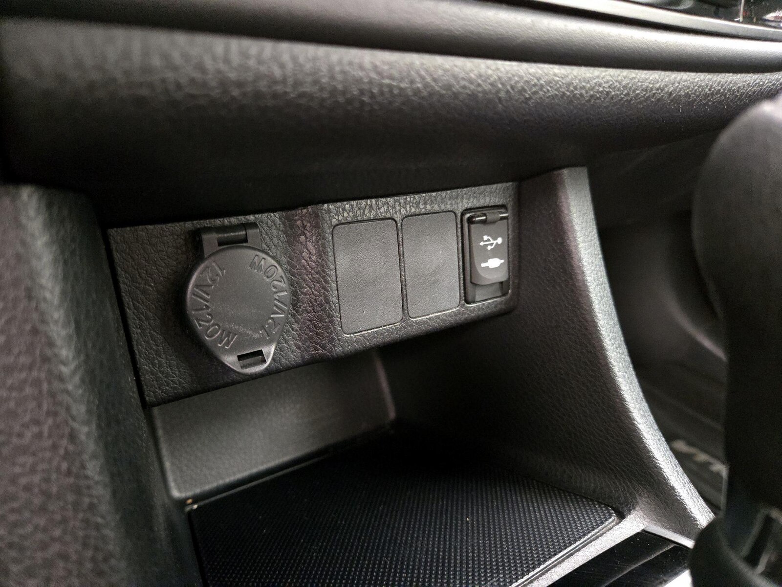 2018 Toyota Corolla LE - Photo 19