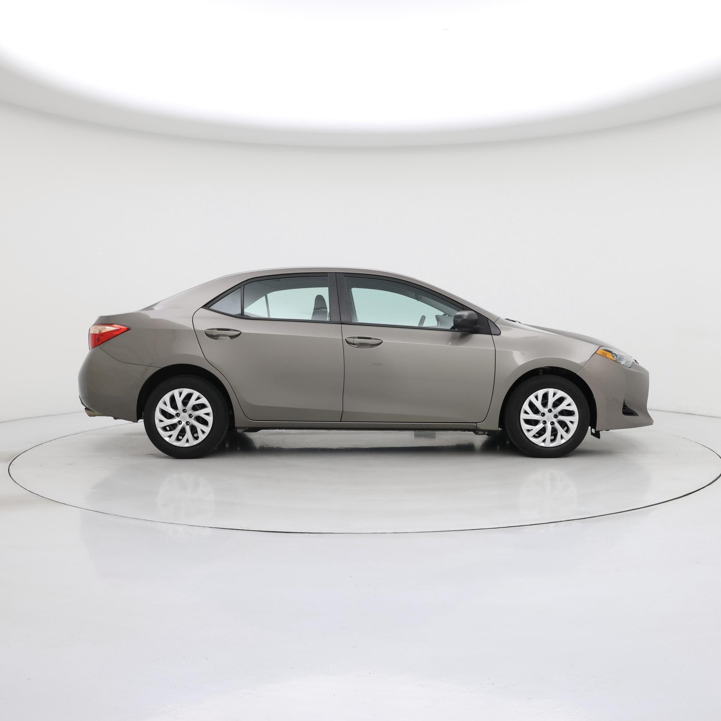 Thumbnail: 2018 Toyota Corolla - 7