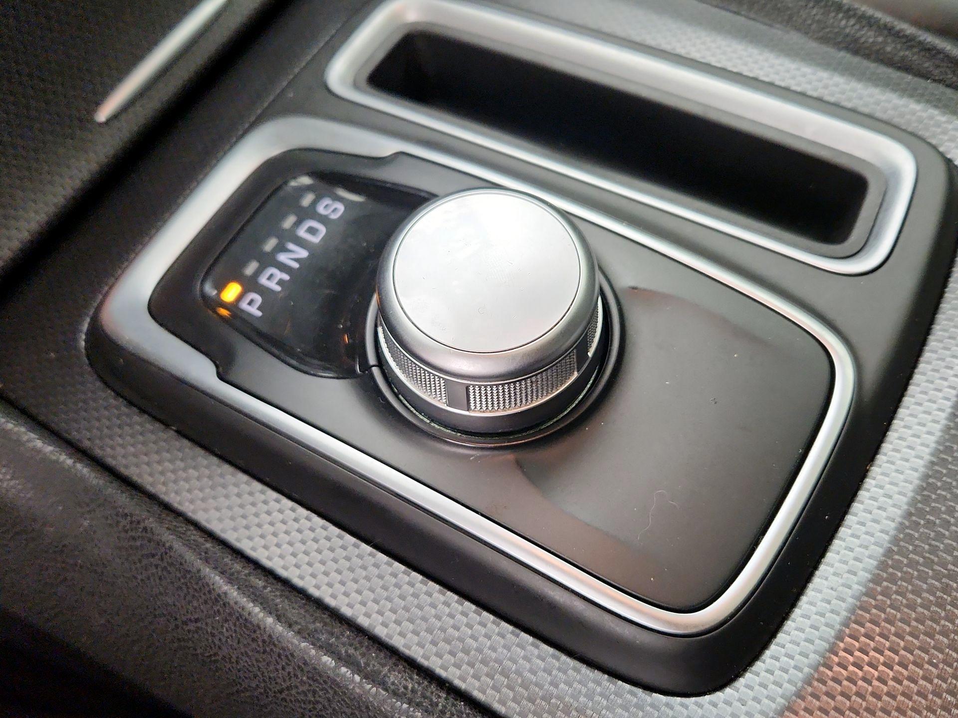 Thumbnail: 2015 Chrysler 300 - 18