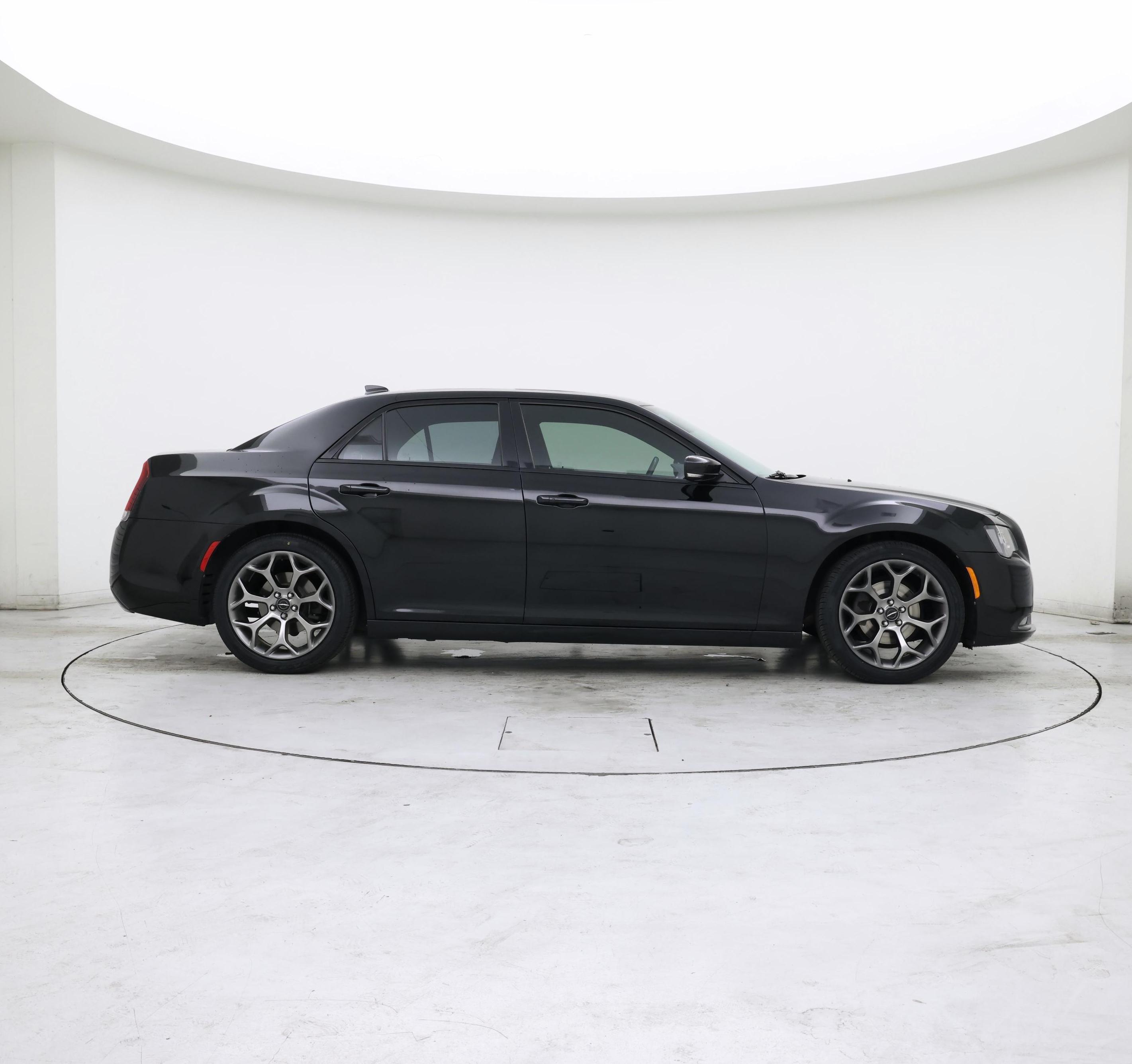 Thumbnail: 2015 Chrysler 300 - 7