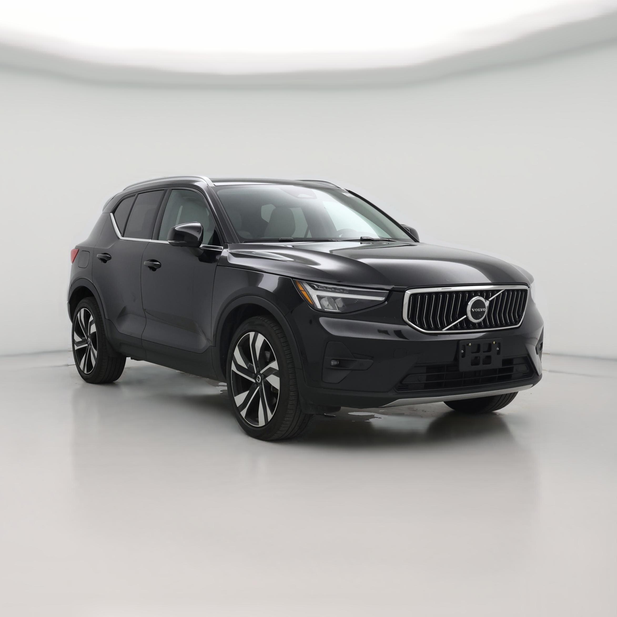 Thumbnail: 2023 Volvo XC40 - 1