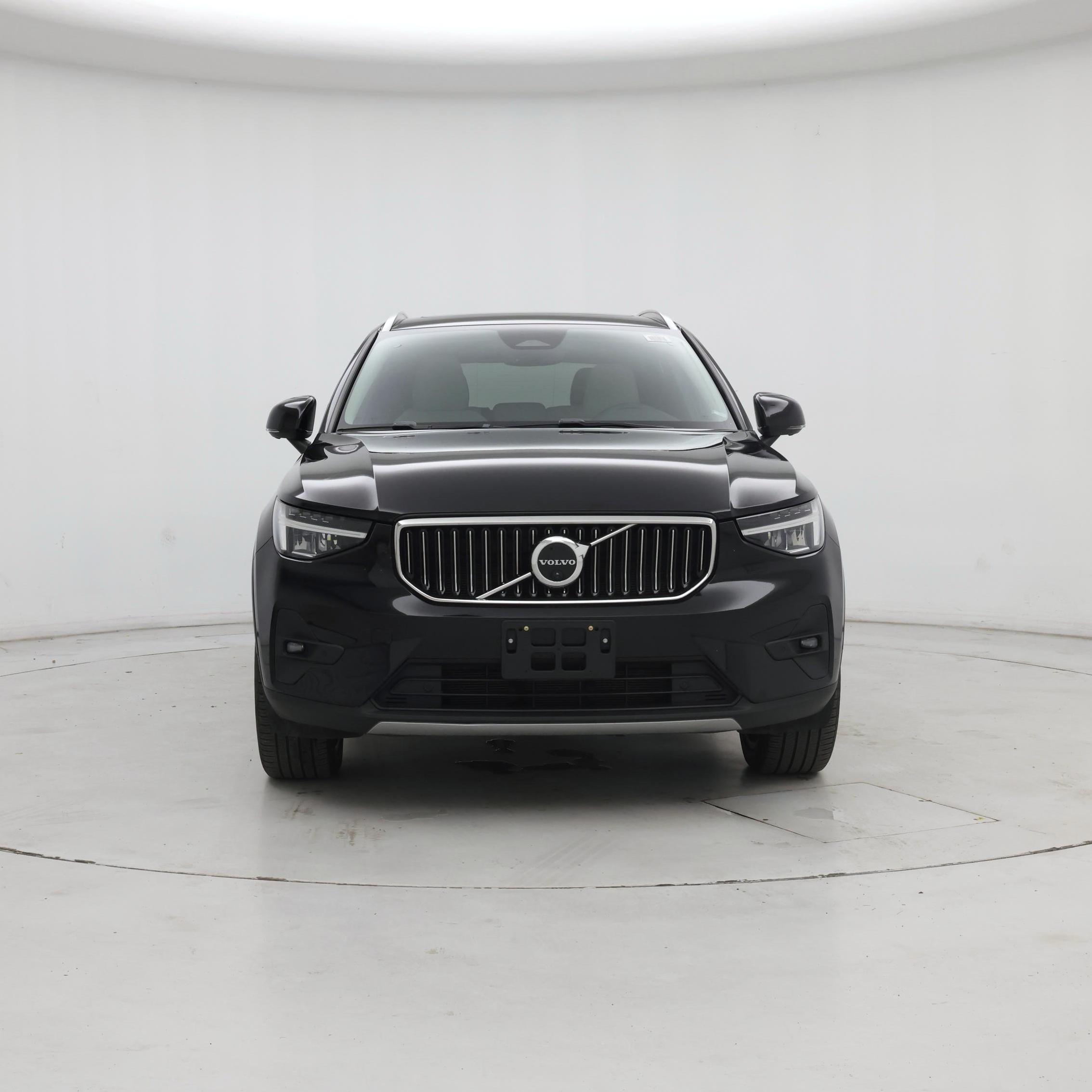 Thumbnail: 2023 Volvo XC40 - 5