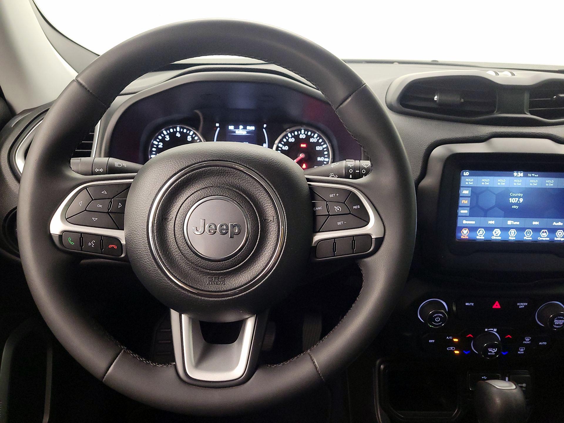 Thumbnail: 2020 Jeep Renegade - 10