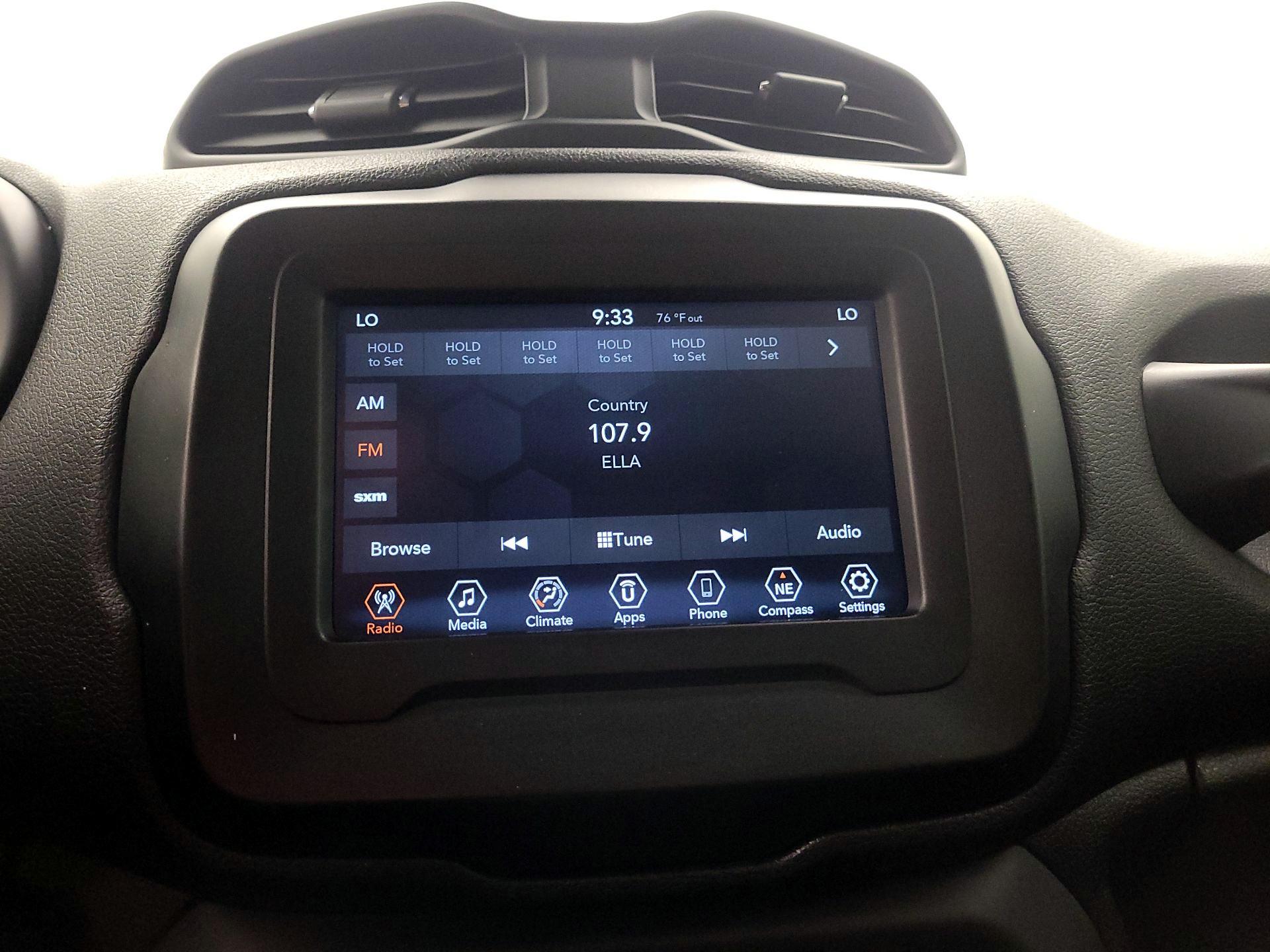 Thumbnail: 2020 Jeep Renegade - 15