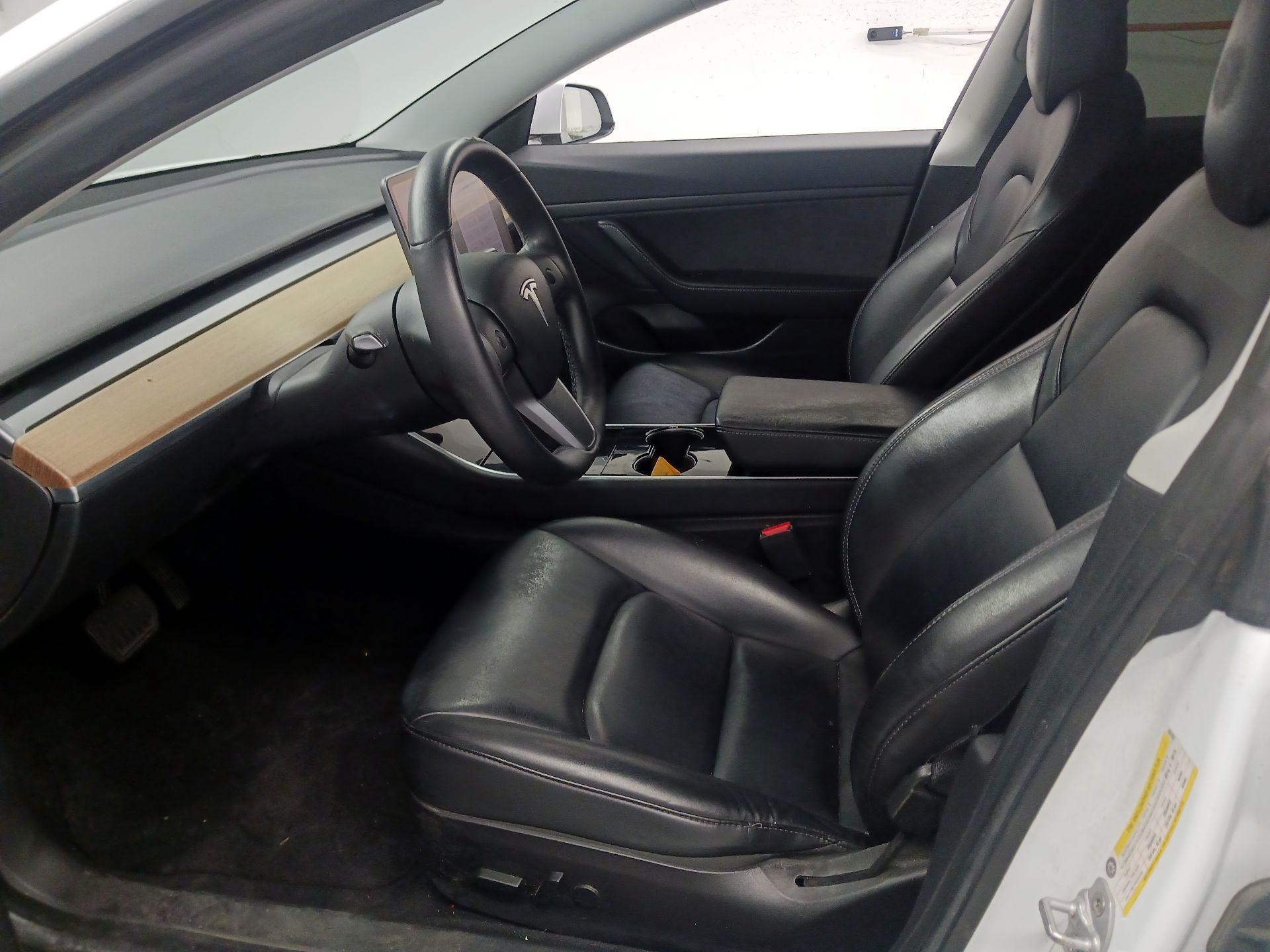 Thumbnail: 2020 Tesla Model 3 - 9