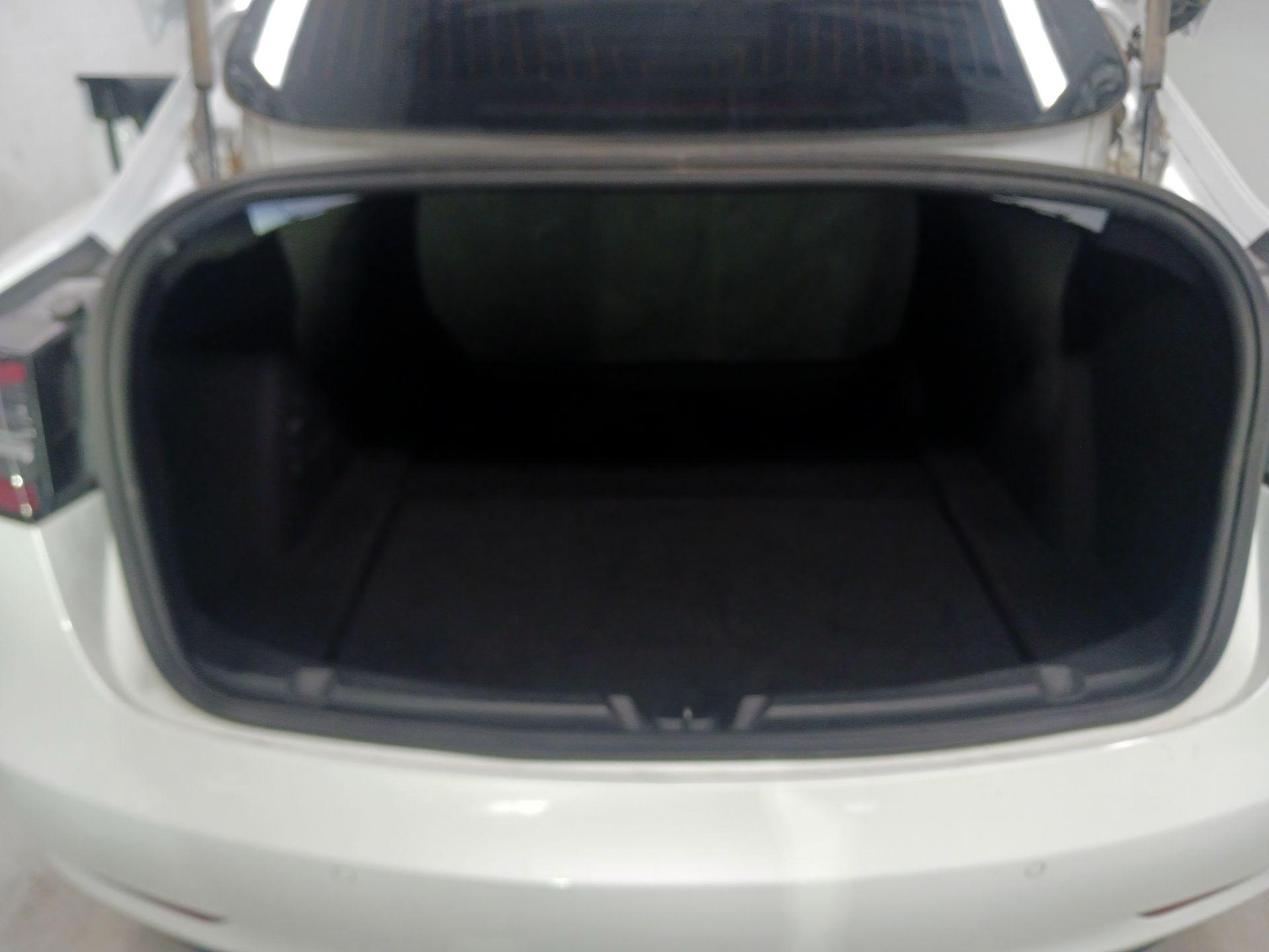 Thumbnail: 2020 Tesla Model 3 - 15