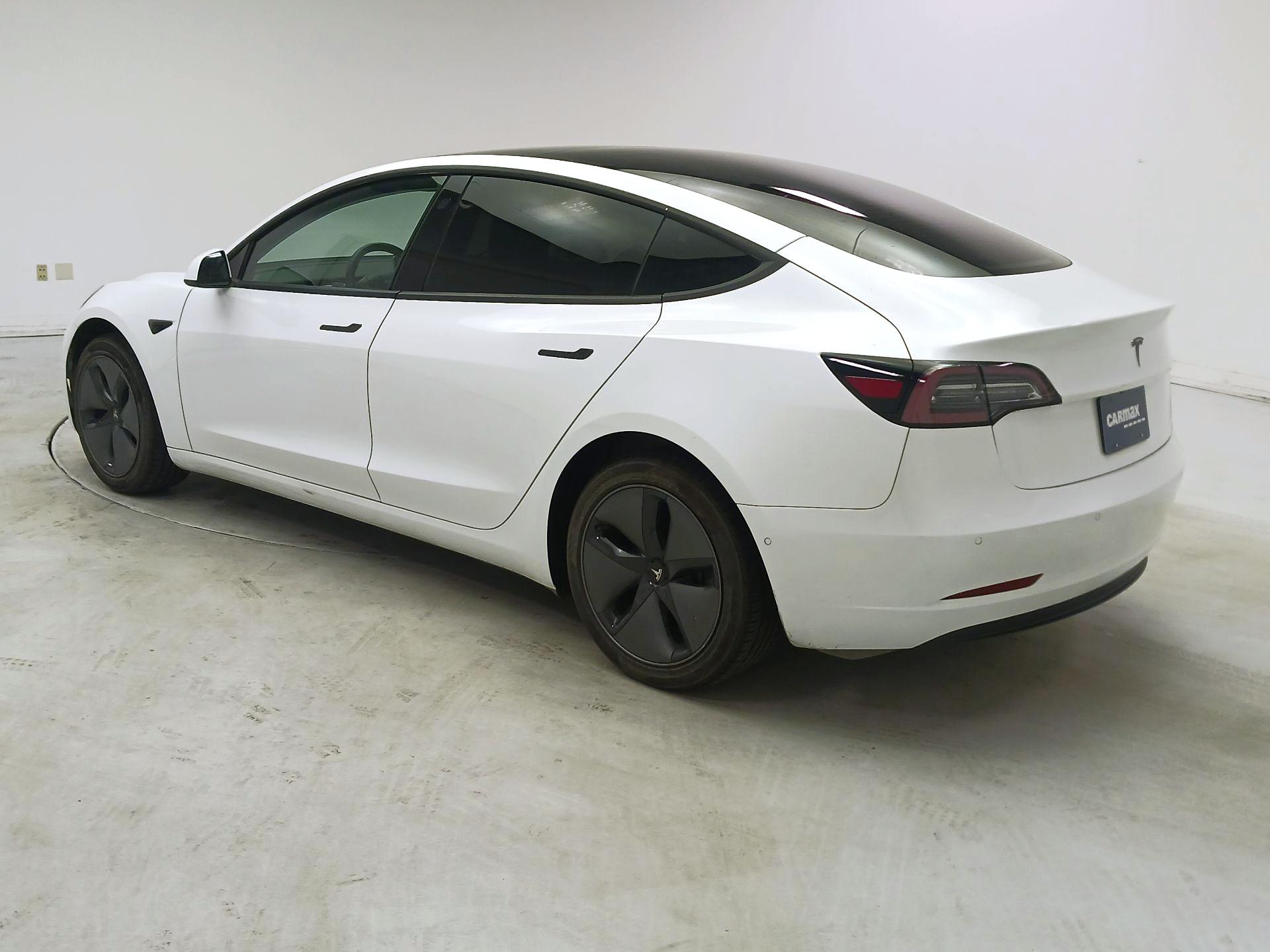 Thumbnail: 2020 Tesla Model 3 - 7