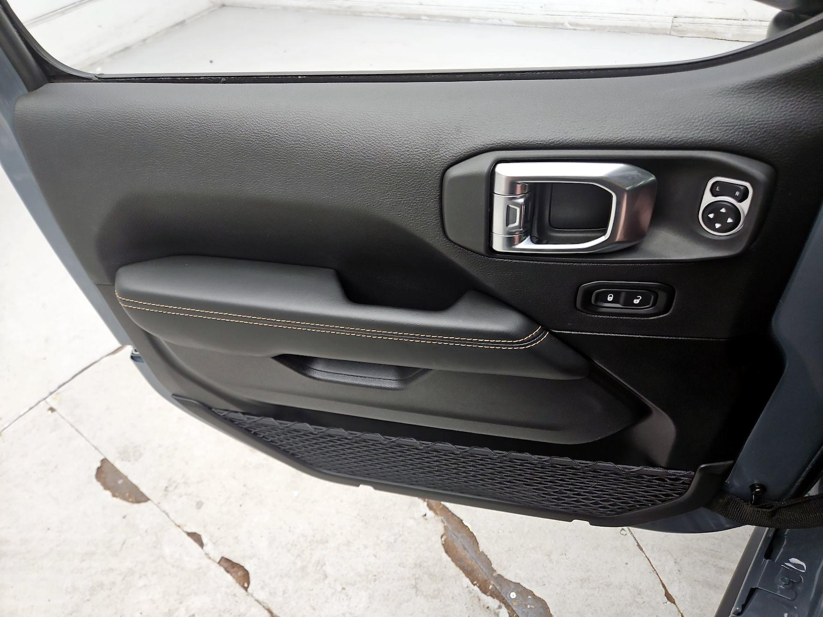 2025 Jeep Wrangler 4xe Backcountry 4XE - Photo 13