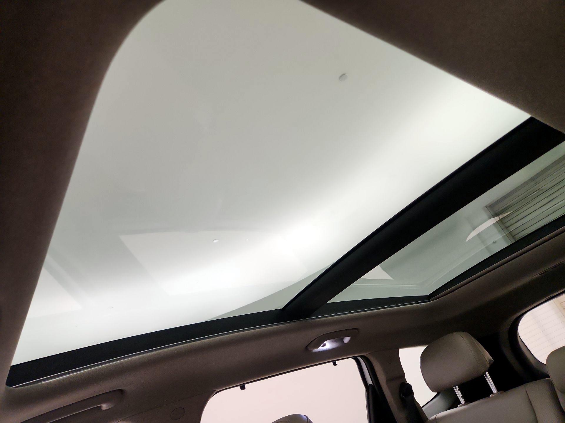 Thumbnail: 2020 Hyundai Santa Fe - 17